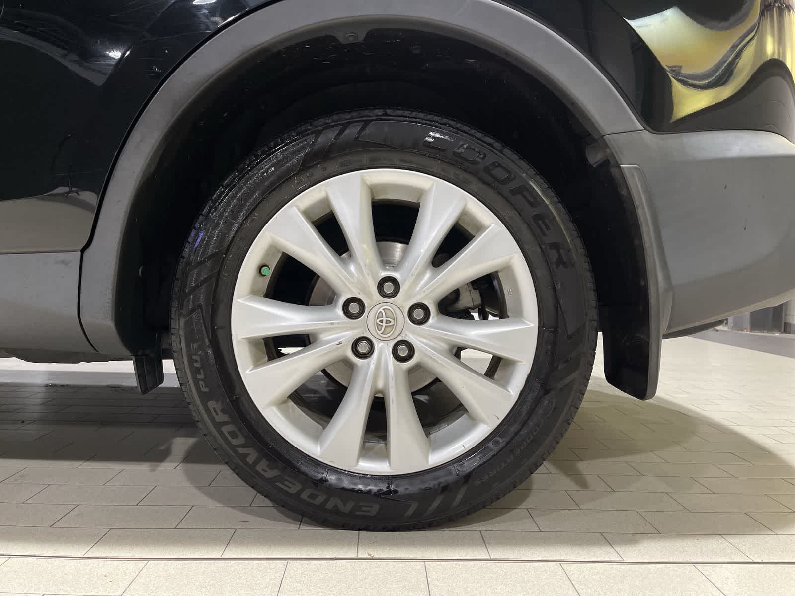 Thumbnail: 2015 Toyota RAV4 - 20