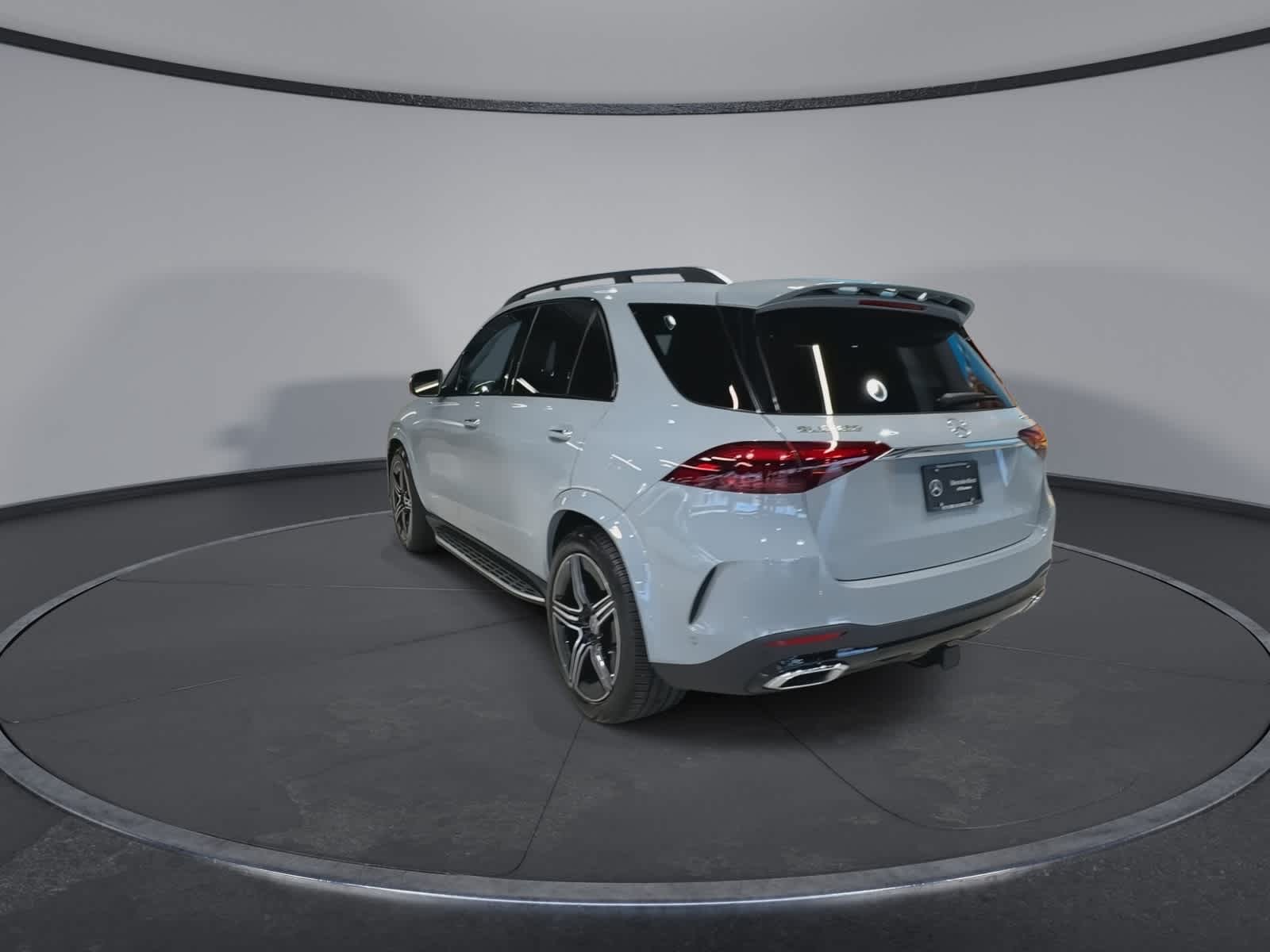 Thumbnail: 2026 Mercedes-Benz GLE - 9