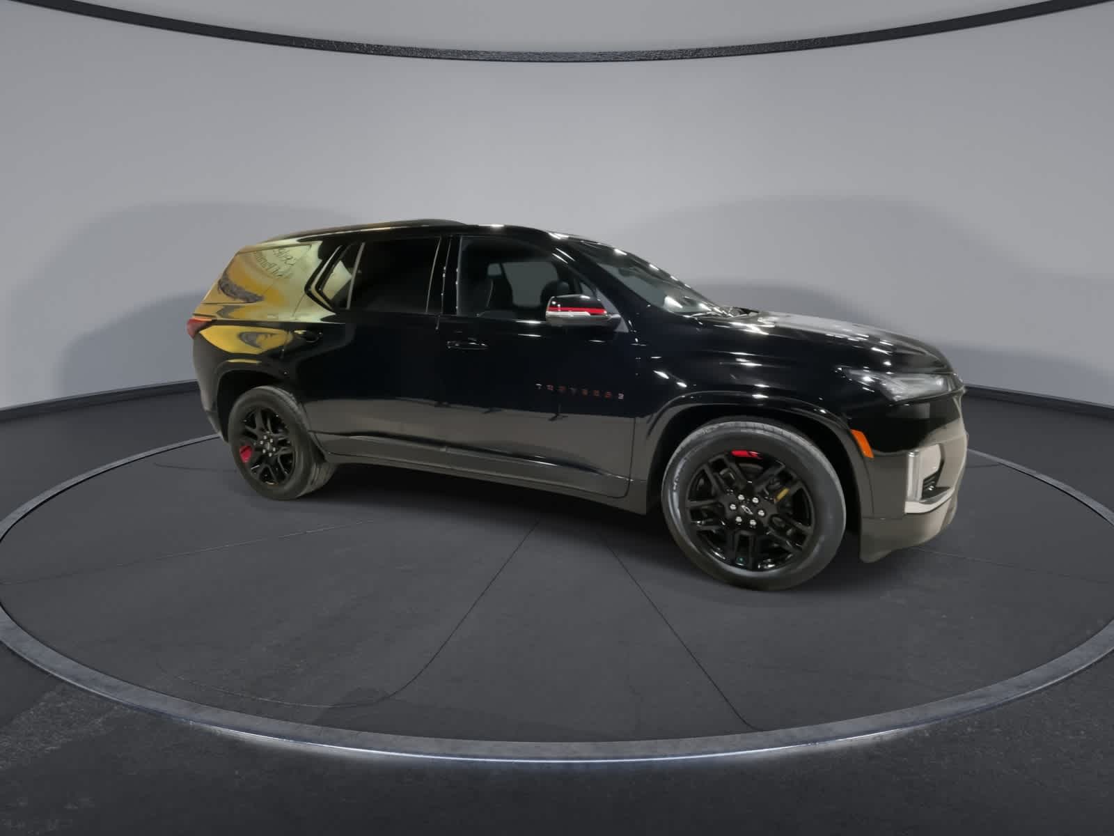 2023 Chevrolet Traverse Premier photo 2