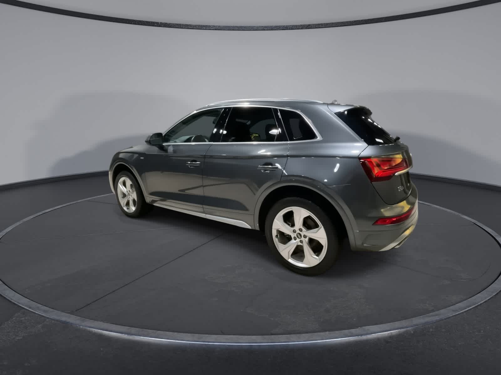 Thumbnail: 2023 Audi Q5 - 8