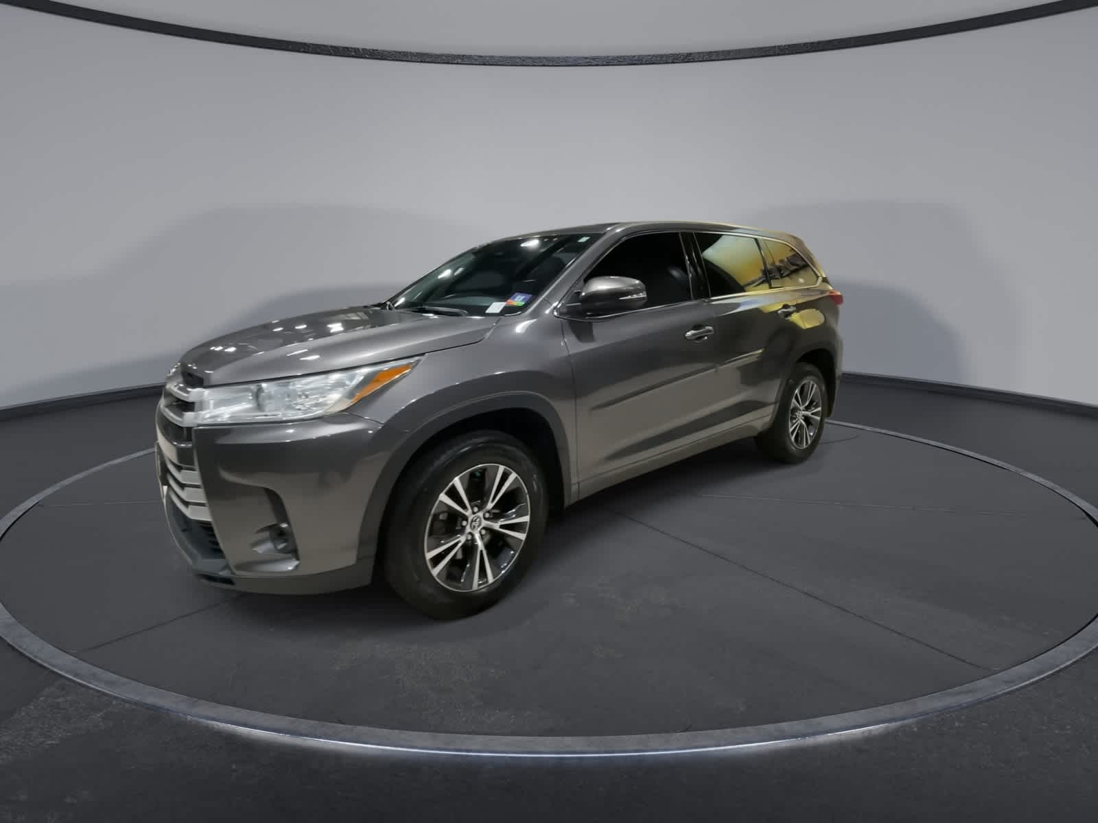 Thumbnail: 2017 Toyota Highlander - 6