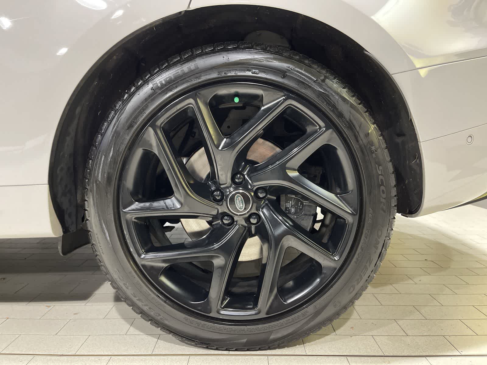 Thumbnail: 2023 Land Rover Range Rover Sport - 20