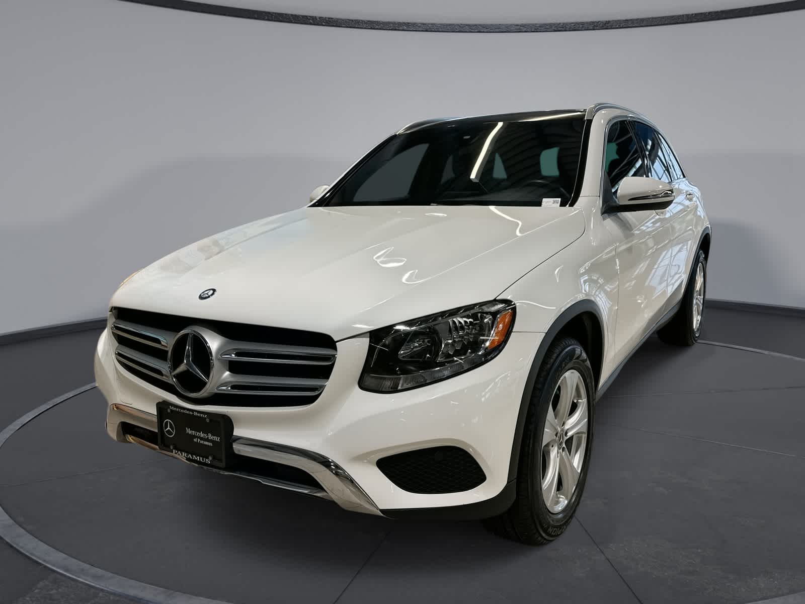 2017 Mercedes-Benz GLC 300 -
                  Paramus, NJ