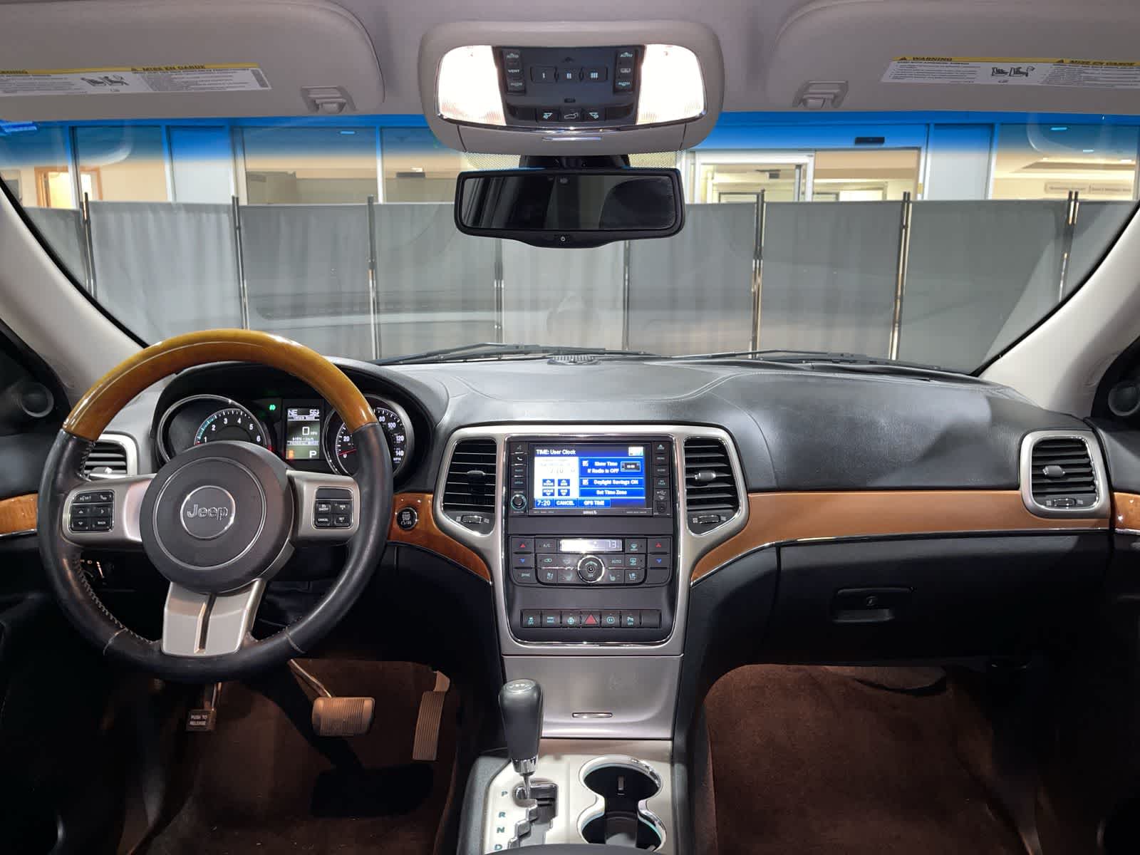 Thumbnail: 2011 Jeep Grand Cherokee - 22