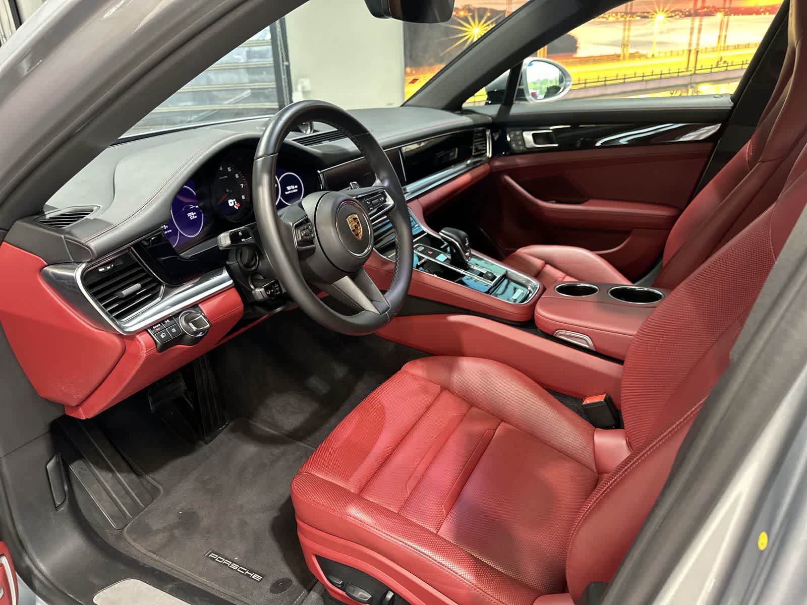 Thumbnail: 2023 Porsche Panamera - 14