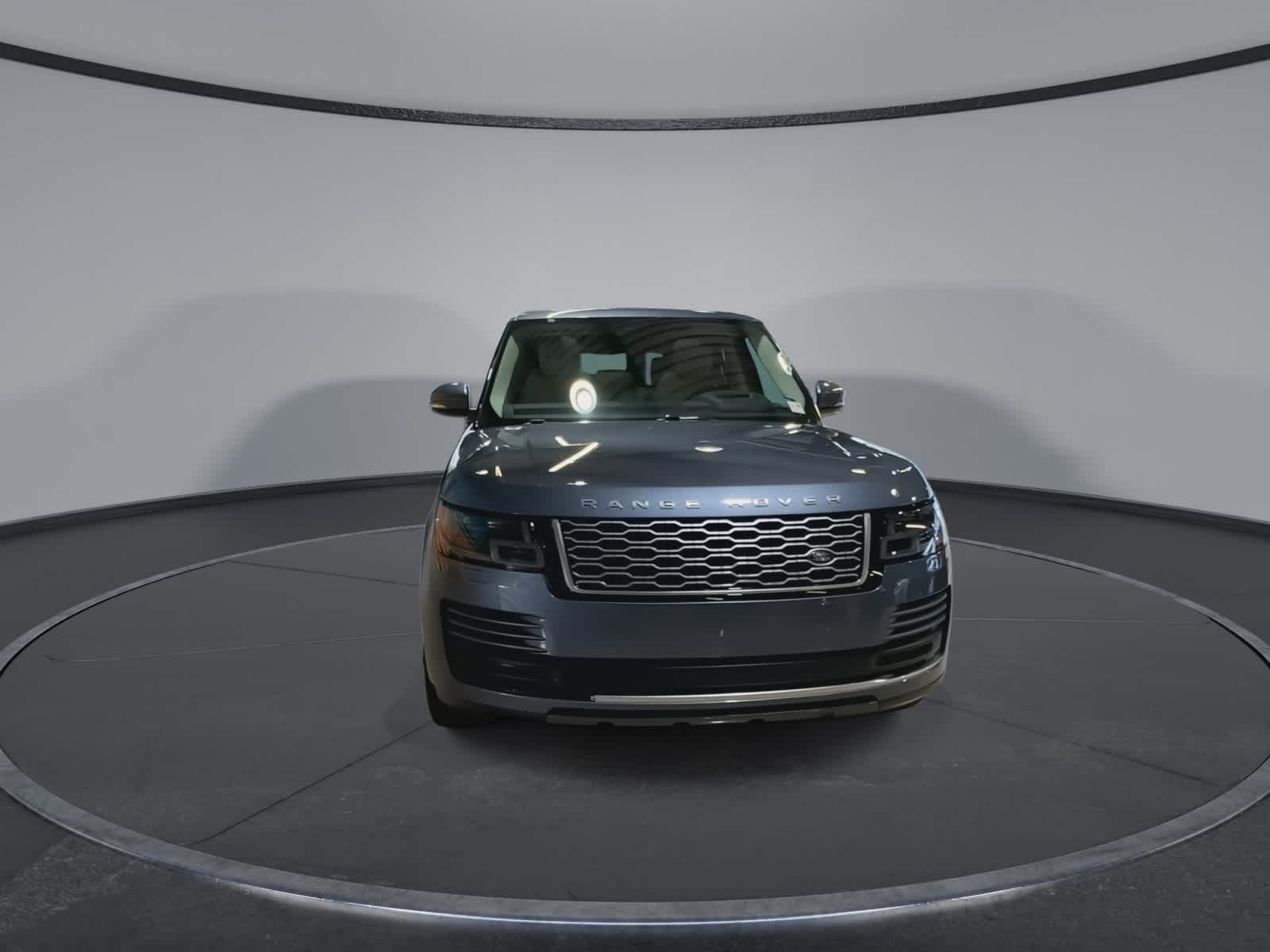 Thumbnail: 2021 Land Rover Range Rover - 3