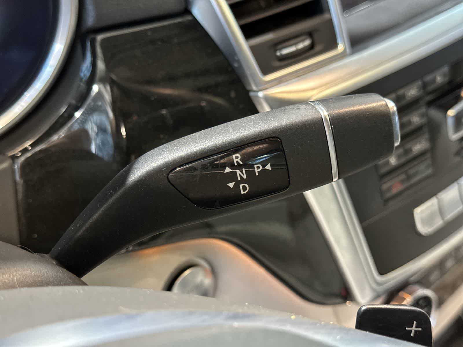 Thumbnail: 2016 Mercedes-Benz GL-Class - 29