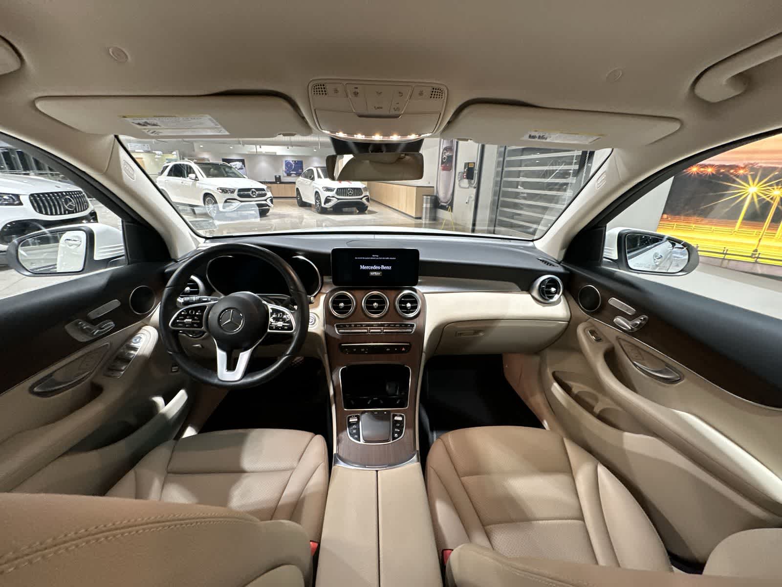 Thumbnail: 2022 Mercedes-Benz GLC - 22