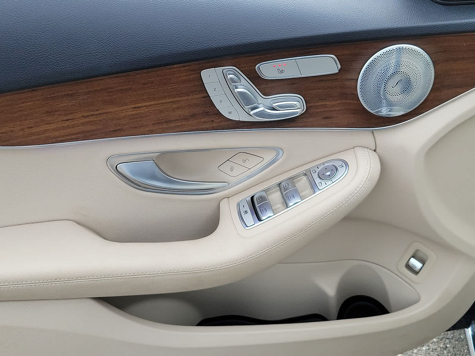 Thumbnail: 2021 Mercedes-Benz C-Class - 10