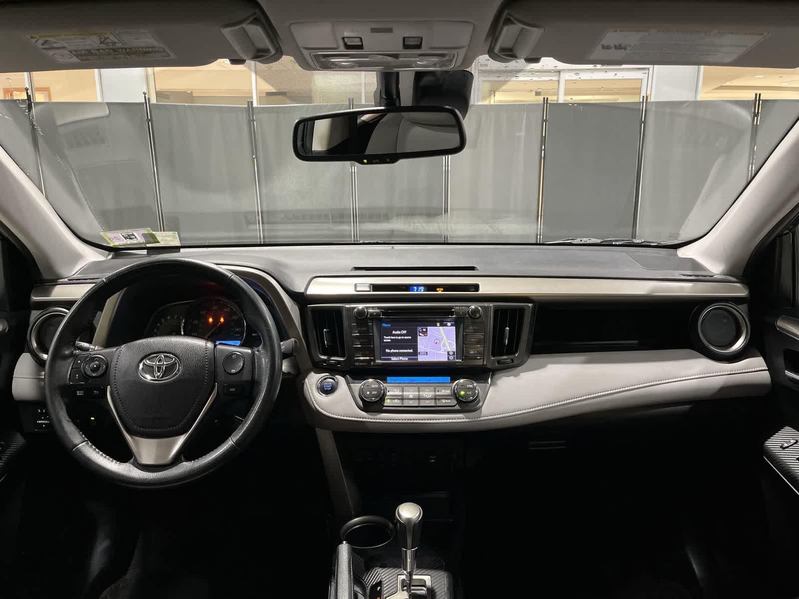 Thumbnail: 2015 Toyota RAV4 - 22