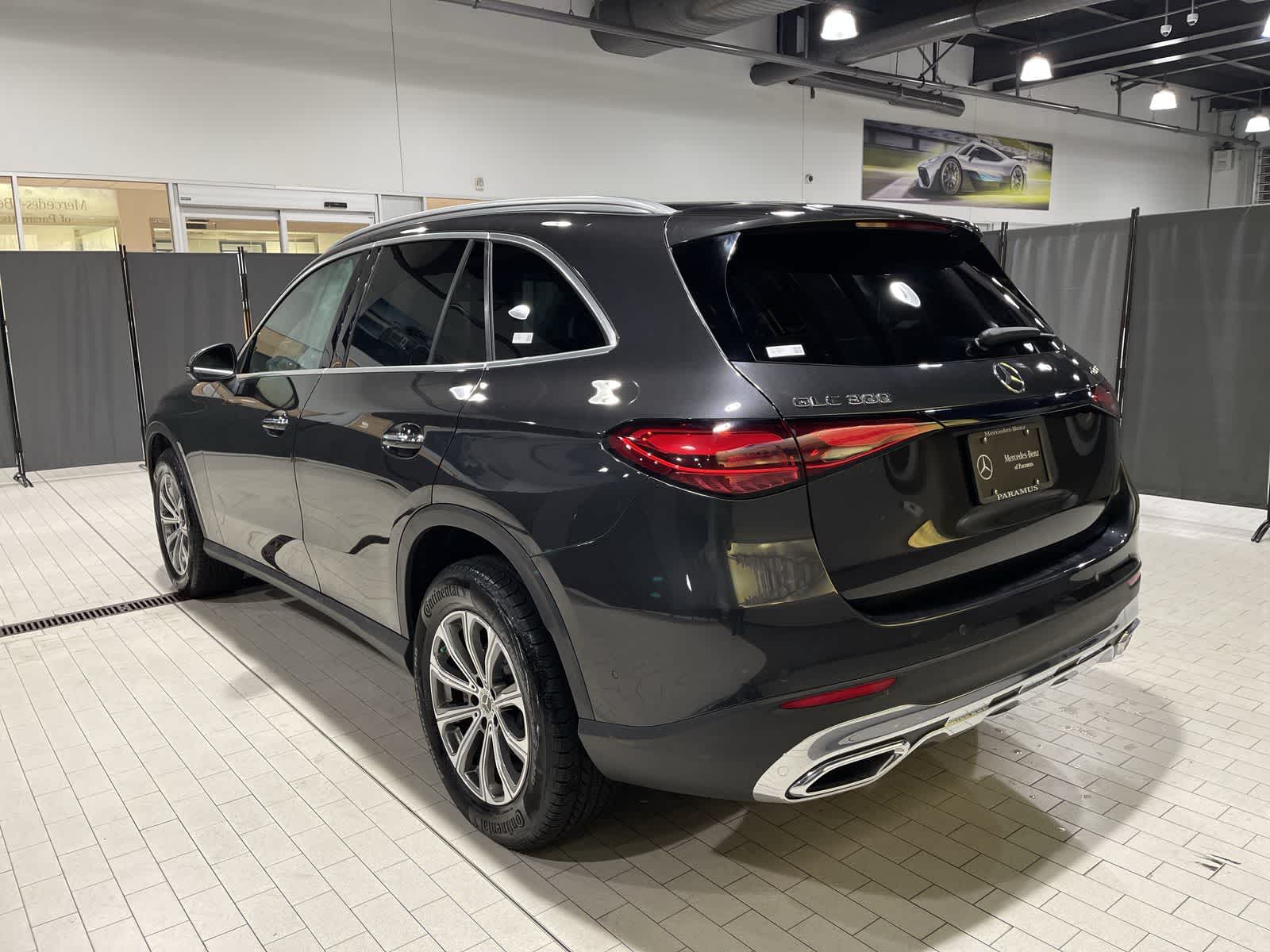 Thumbnail: 2025 Mercedes-Benz GLC - 16