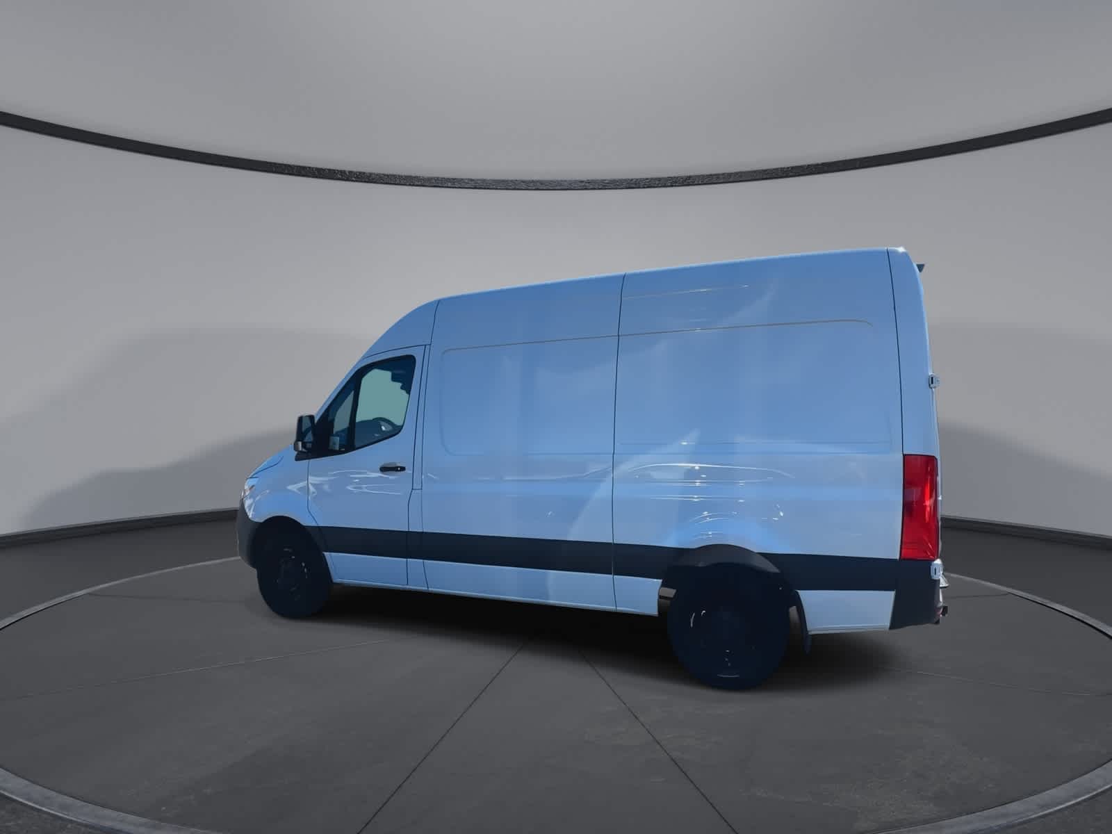 Thumbnail: 2025 Mercedes-Benz Sprinter - 11