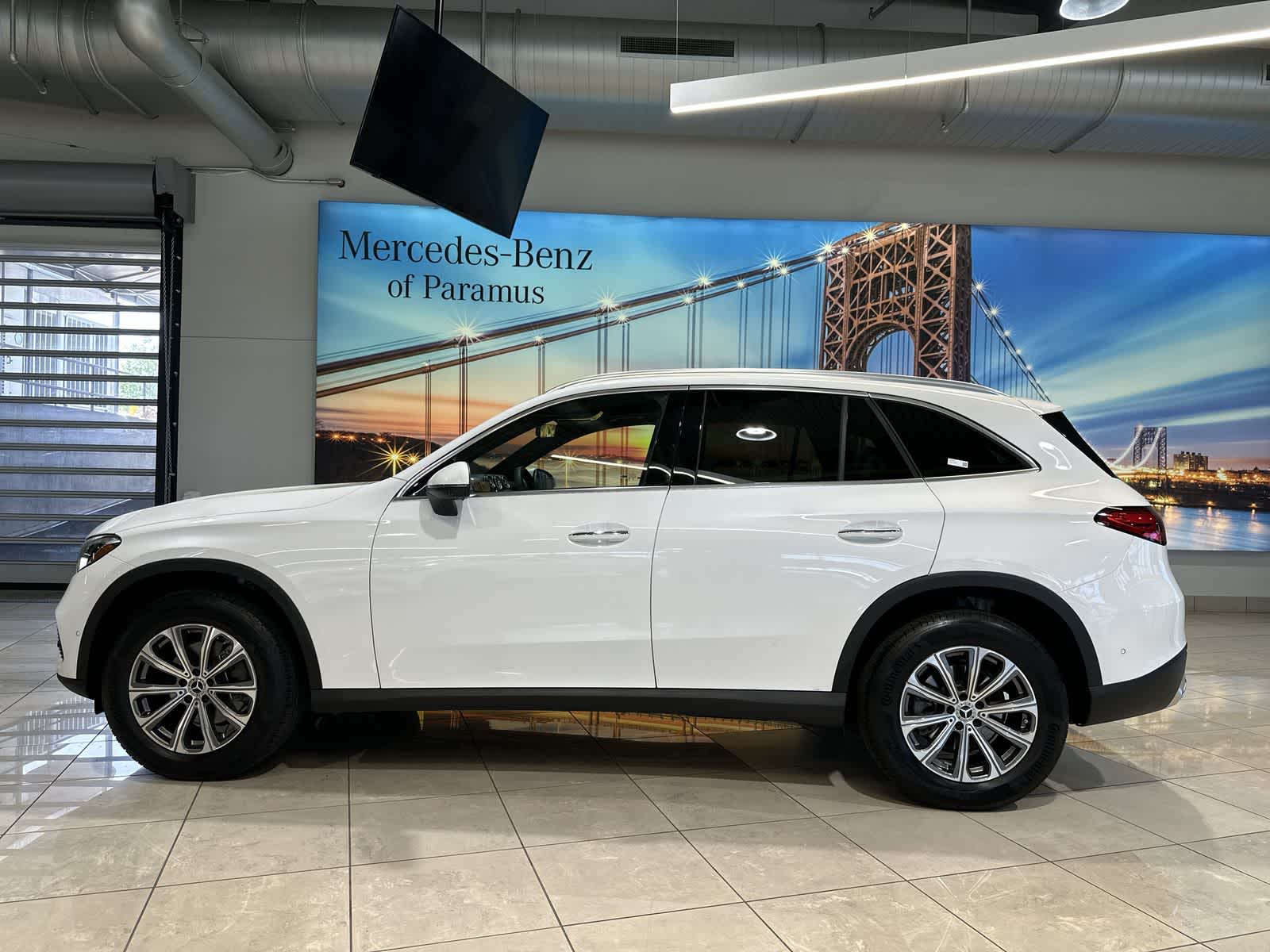 Thumbnail: 2026 Mercedes-Benz GLC - 15