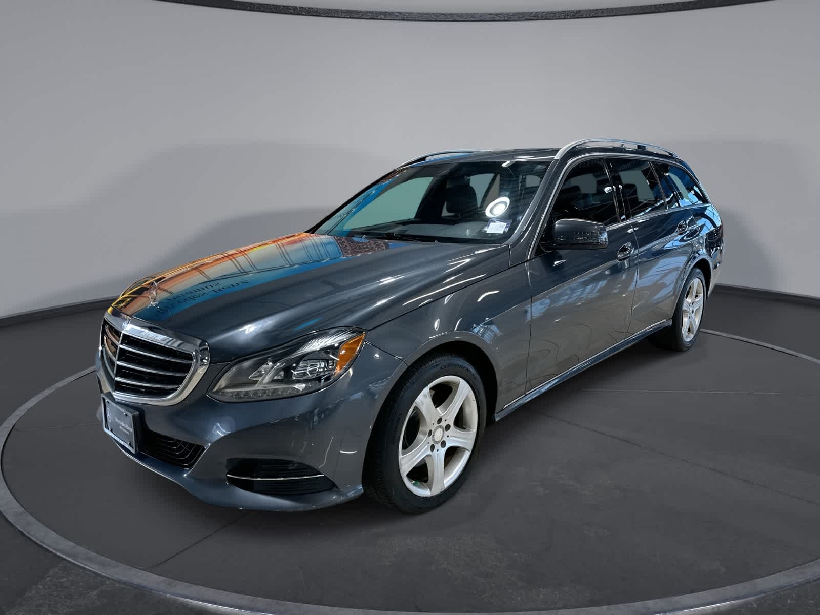 Thumbnail: 2015 Mercedes-Benz E-Class - 1