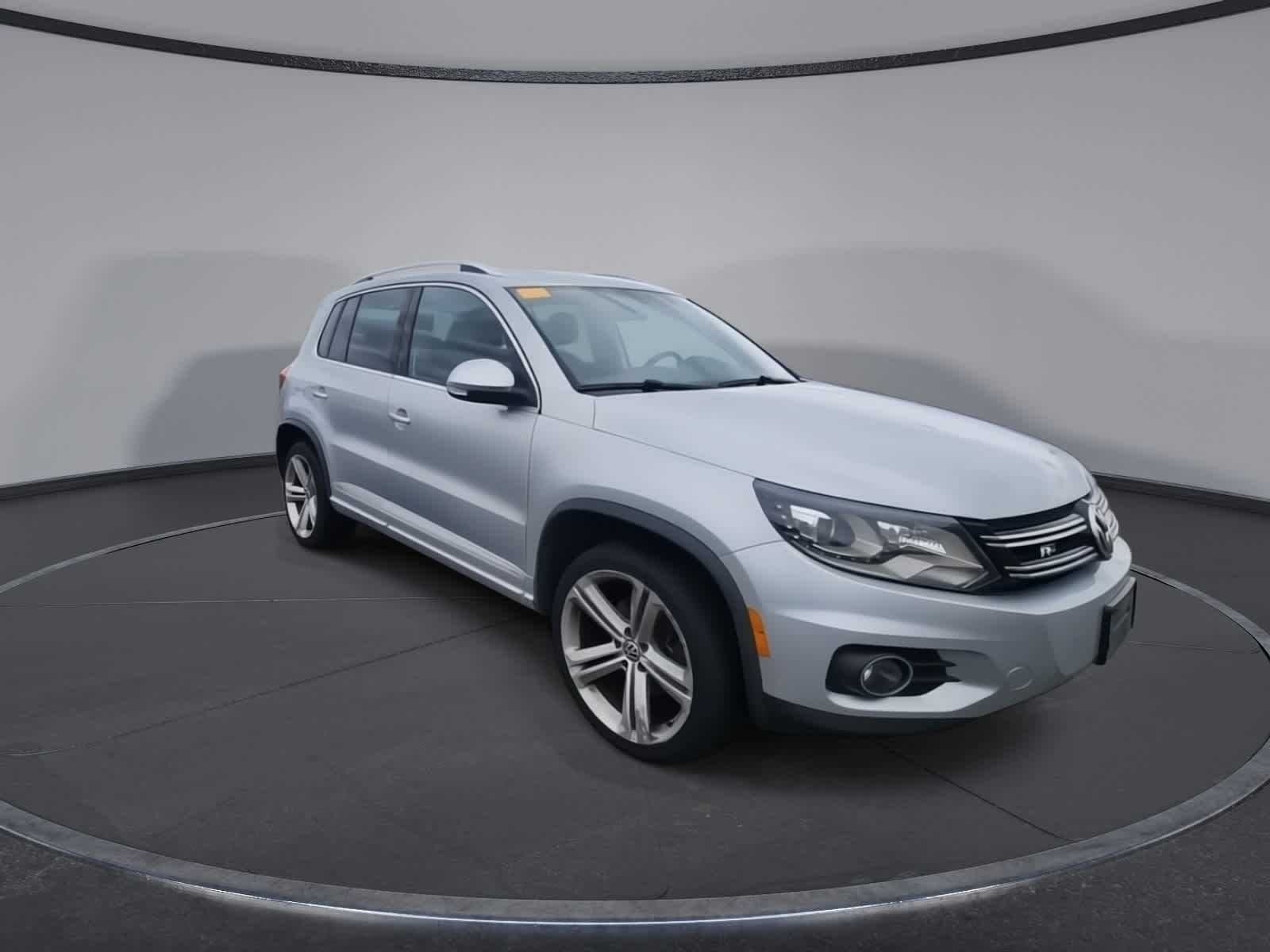 Used 2014 Volkswagen Tiguan R-Line with VIN WVGBV3AX3EW558500 for sale in Paramus, NJ