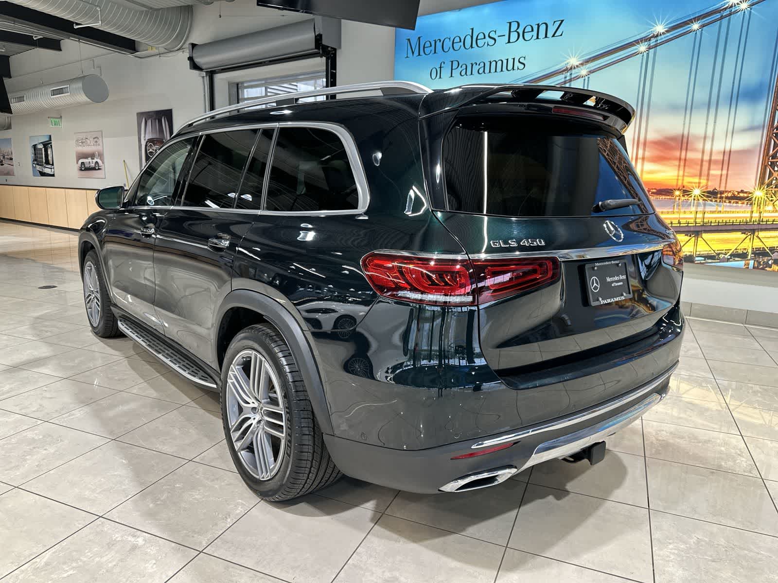 Thumbnail: 2022 Mercedes-Benz GLS - 16
