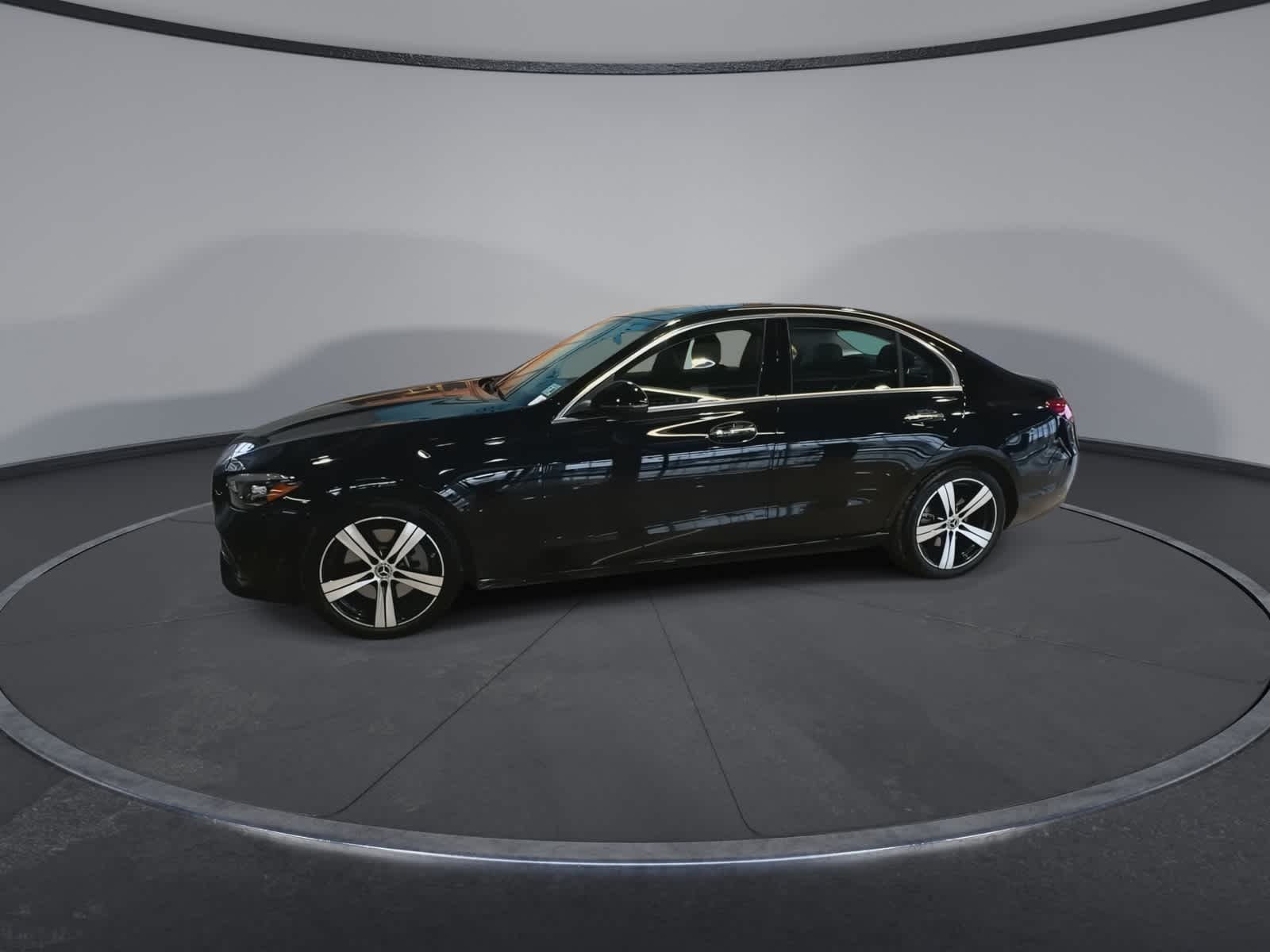 Thumbnail: 2025 Mercedes-Benz C-Class - 6