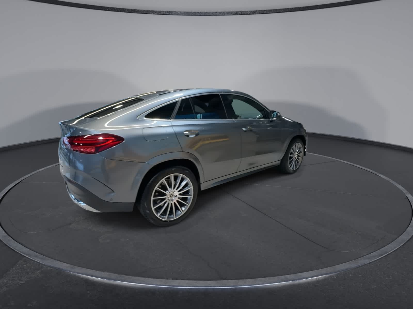 Thumbnail: 2025 Mercedes-Benz GLE - 10