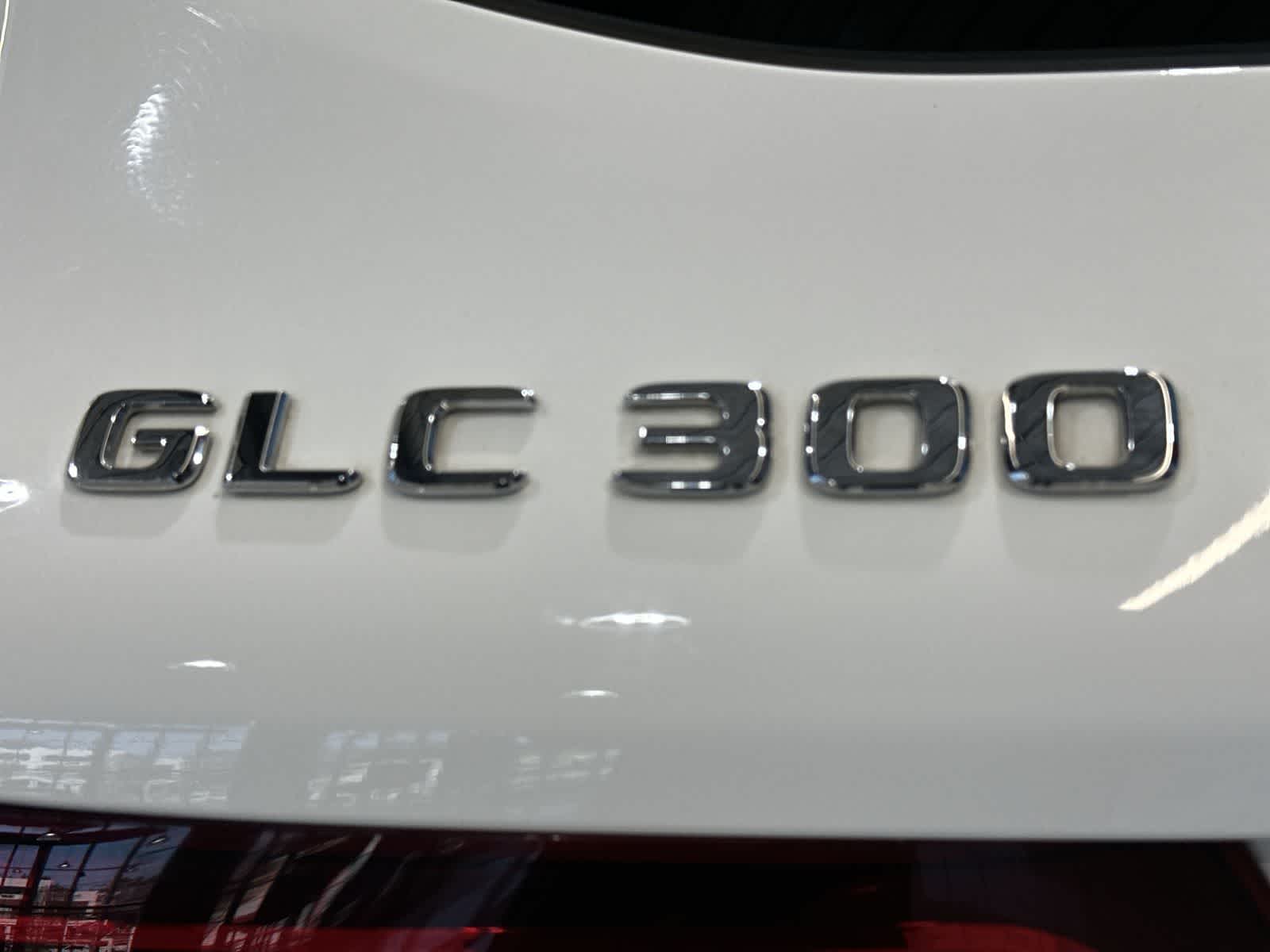 Thumbnail: 2022 Mercedes-Benz GLC - 19