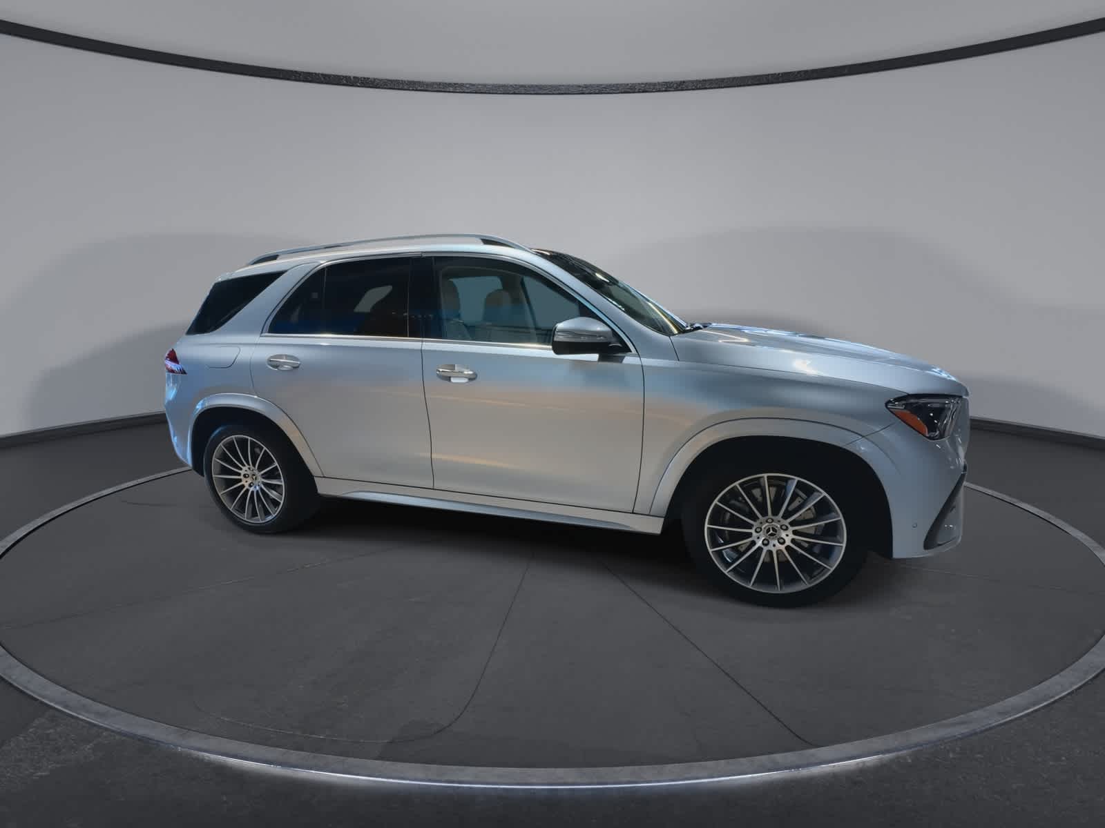 Thumbnail: 2025 Mercedes-Benz GLE - 13