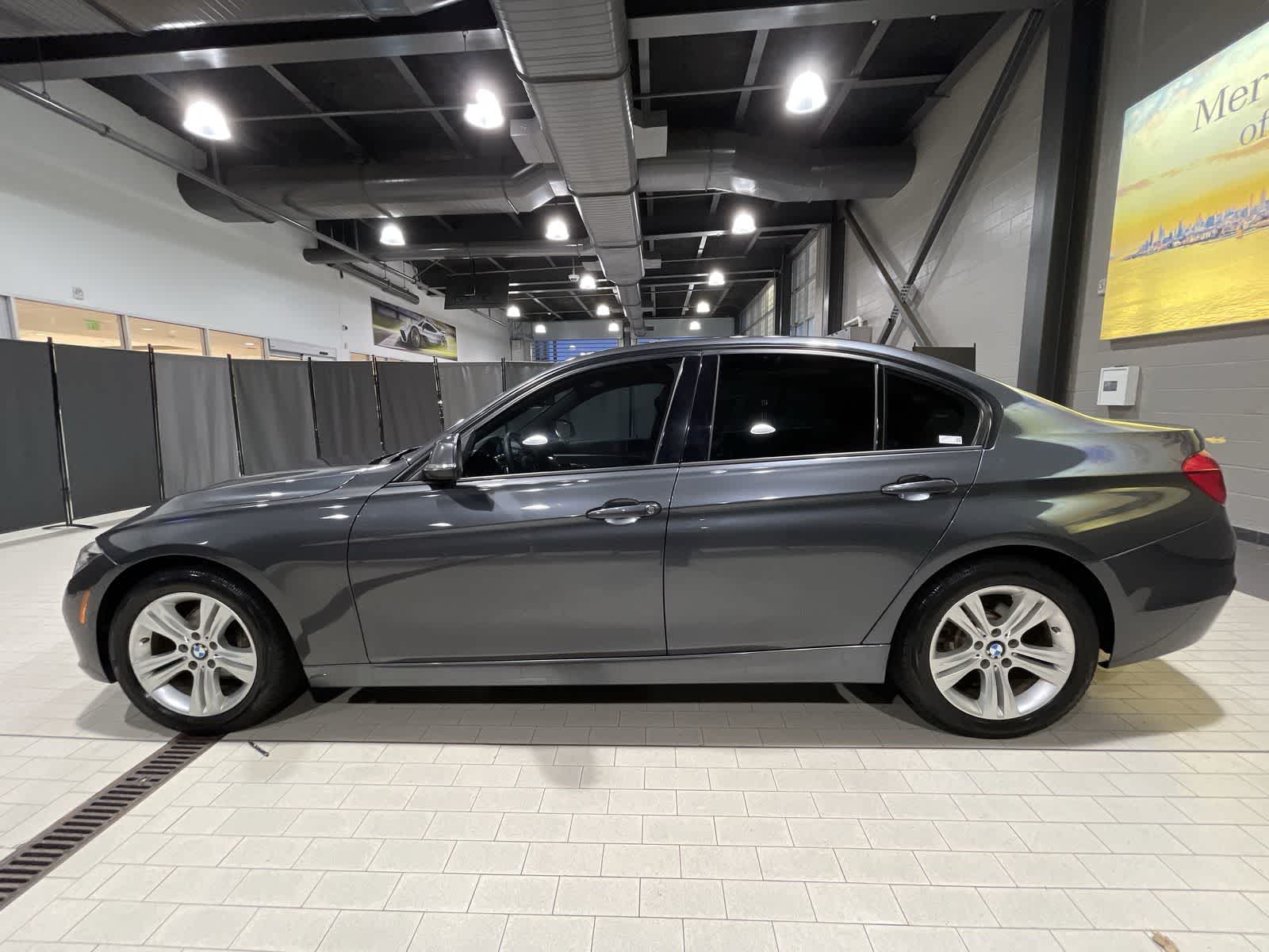 Thumbnail: 2016 BMW 3 Series - 15