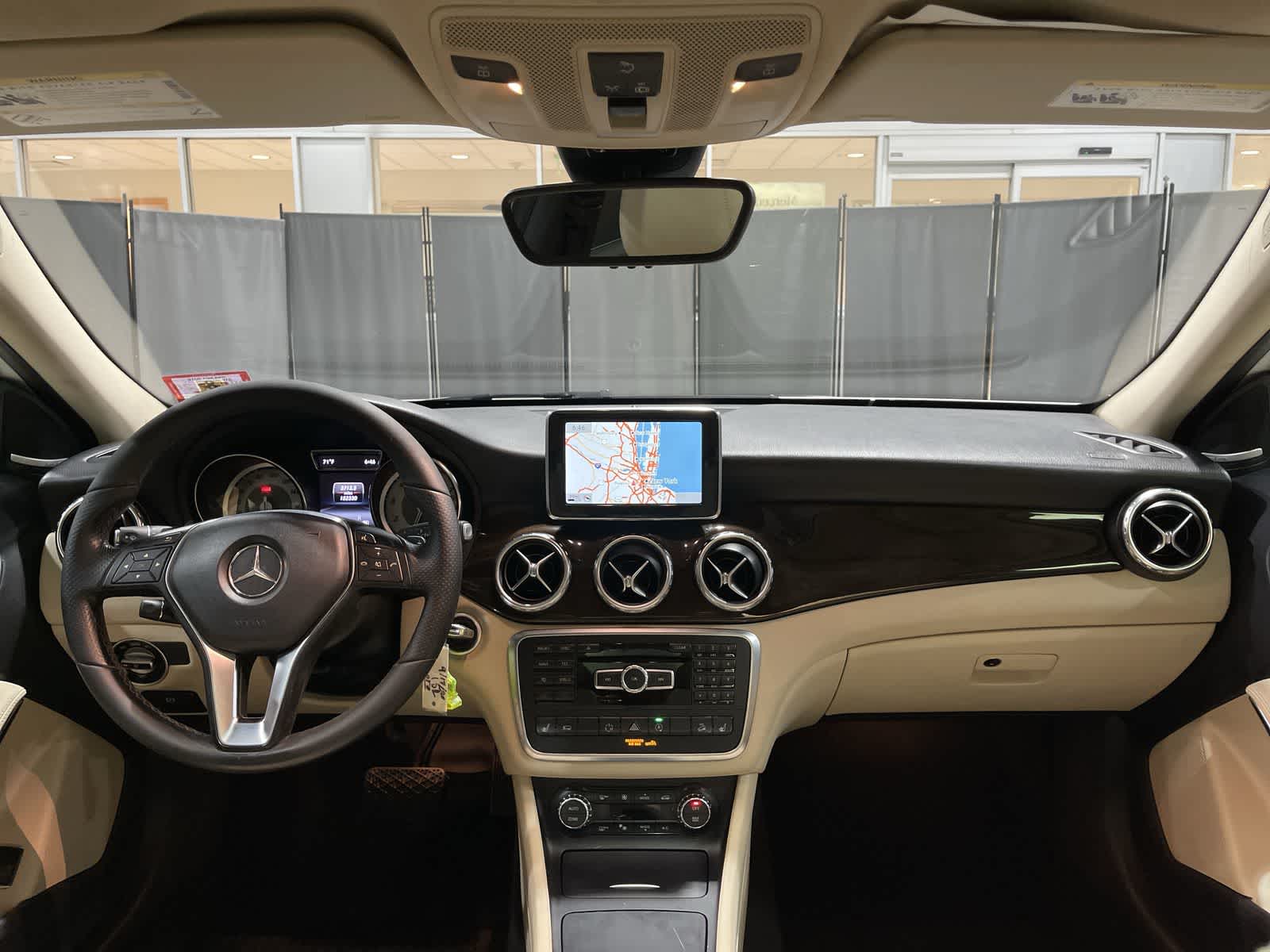 Thumbnail: 2015 Mercedes-Benz GLA - 22