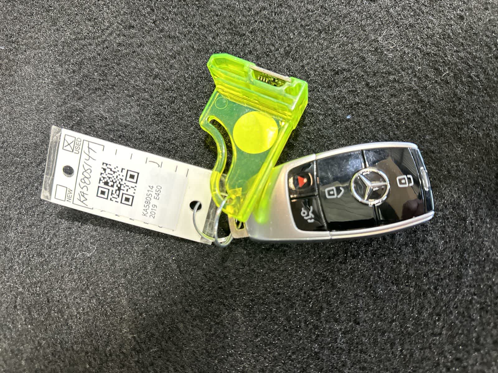 Thumbnail: 2019 Mercedes-Benz E-Class - 32