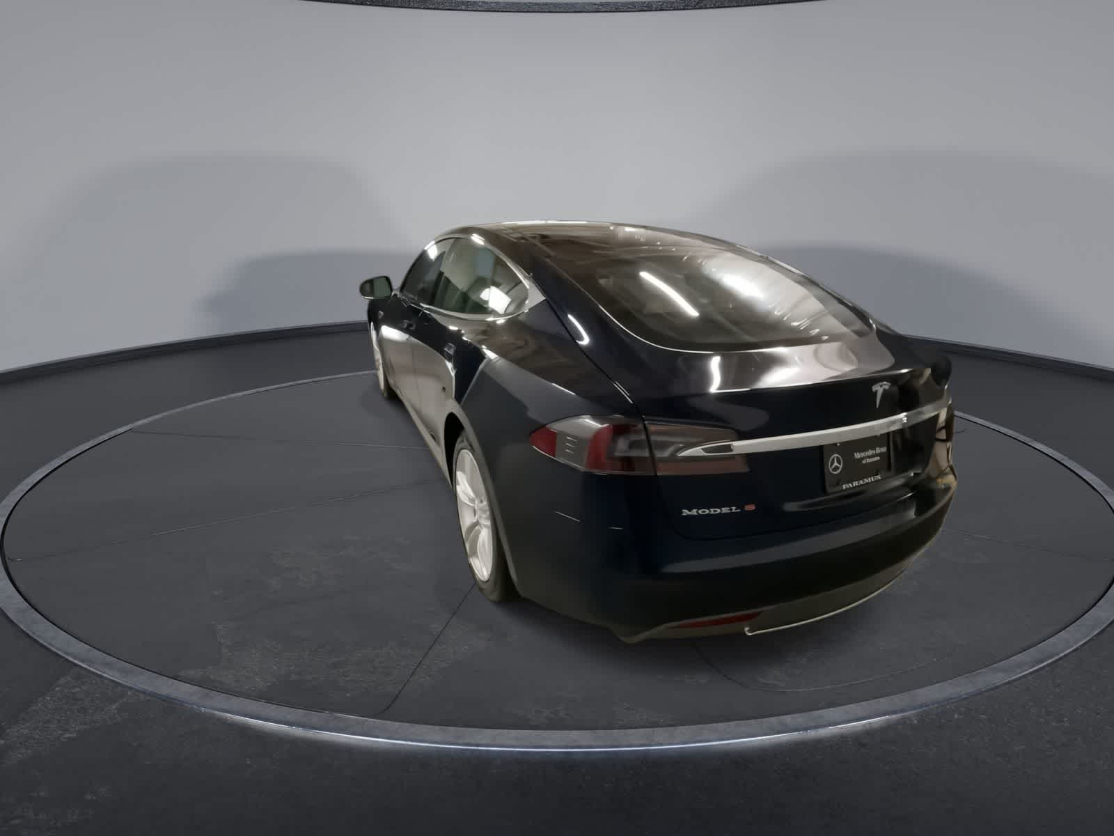 2014 Tesla Model S  10