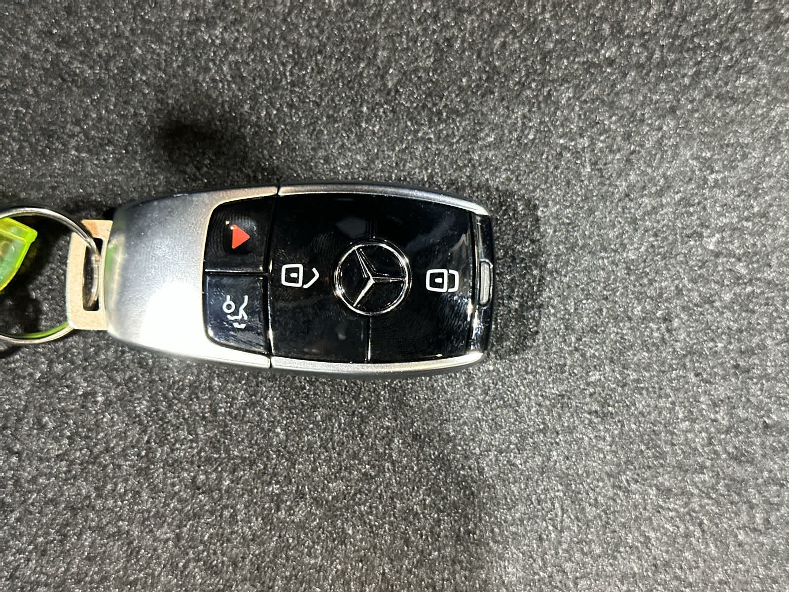 Thumbnail: 2022 Mercedes-Benz E-Class - 32