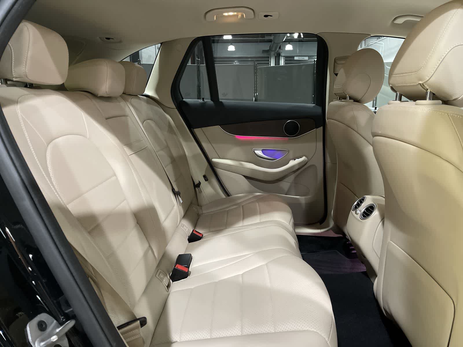 Thumbnail: 2022 Mercedes-Benz GLC - 25