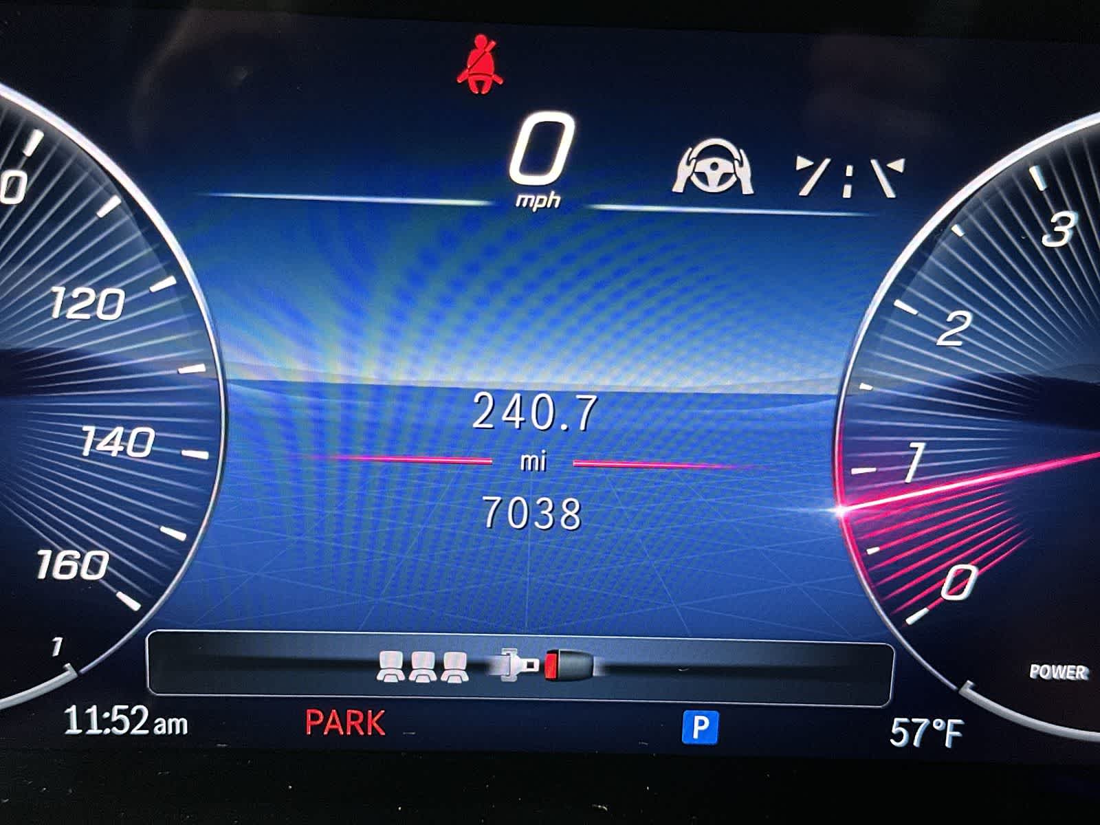 Thumbnail: 2026 Mercedes-Benz GLE - 30