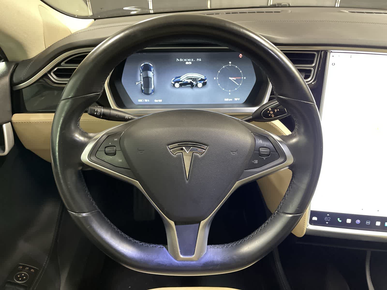 2014 Tesla Model S  26