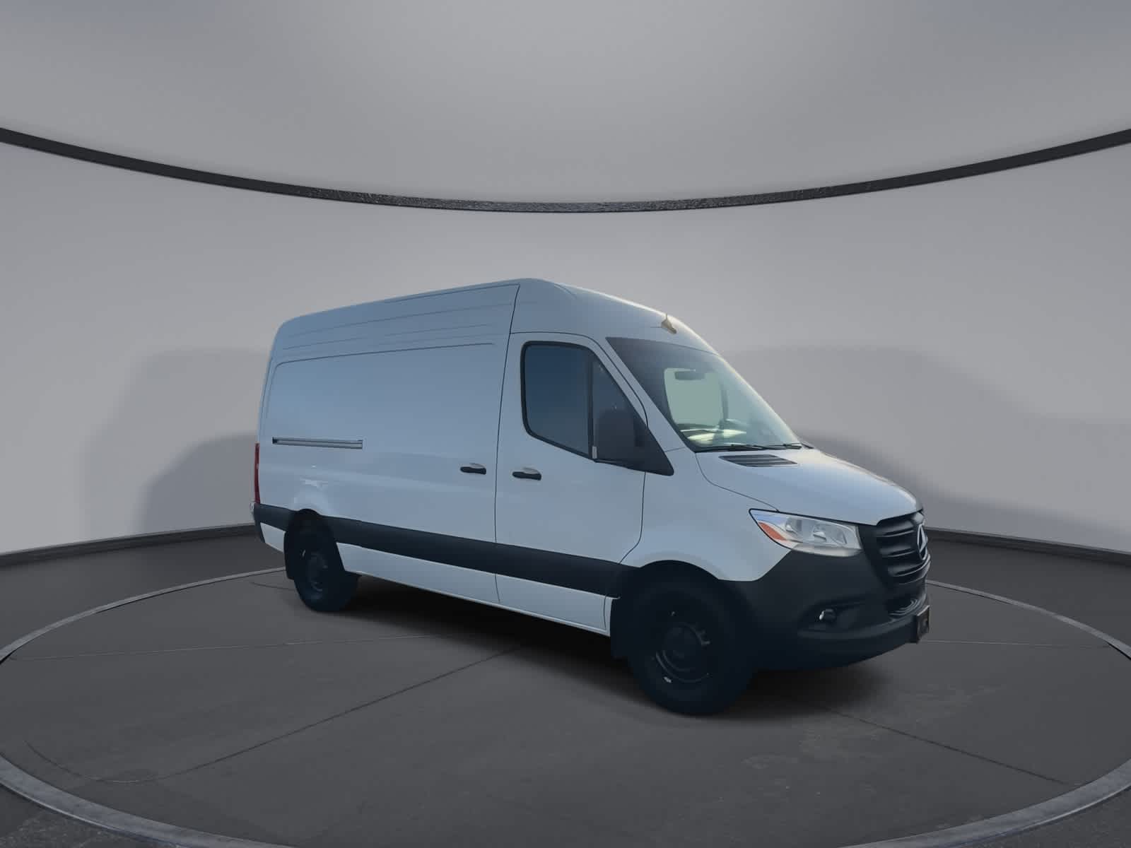 Thumbnail: 2025 Mercedes-Benz Sprinter - 2