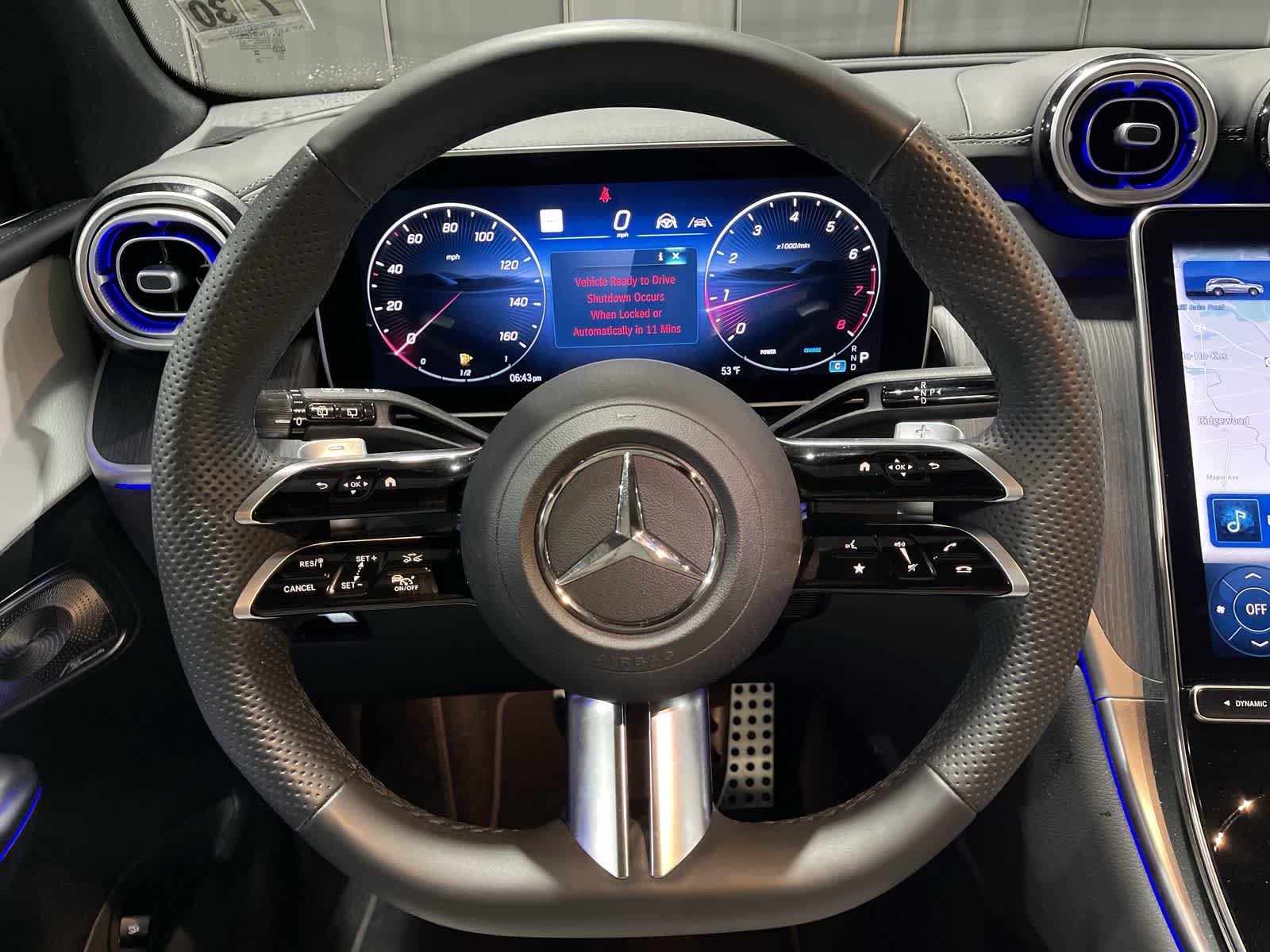 Thumbnail: 2025 Mercedes-Benz GLC - 27