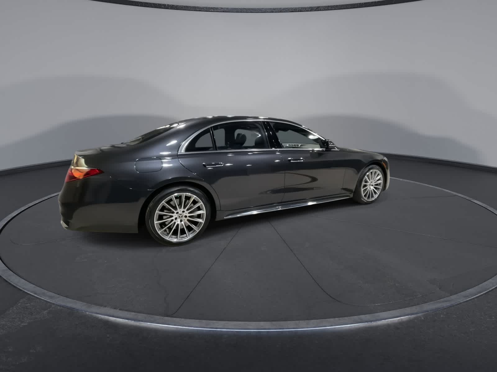 Thumbnail: 2022 Mercedes-Benz S-Class - 12