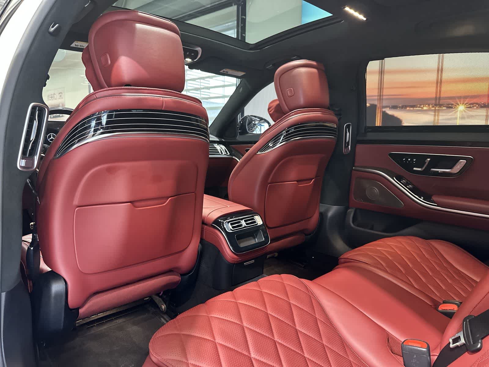 Thumbnail: 2023 Mercedes-Benz S-Class - 24