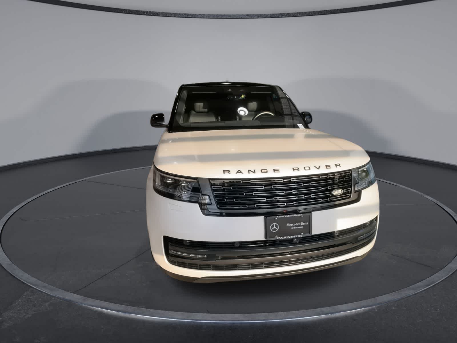 Thumbnail: 2023 Land Rover Range Rover - 5