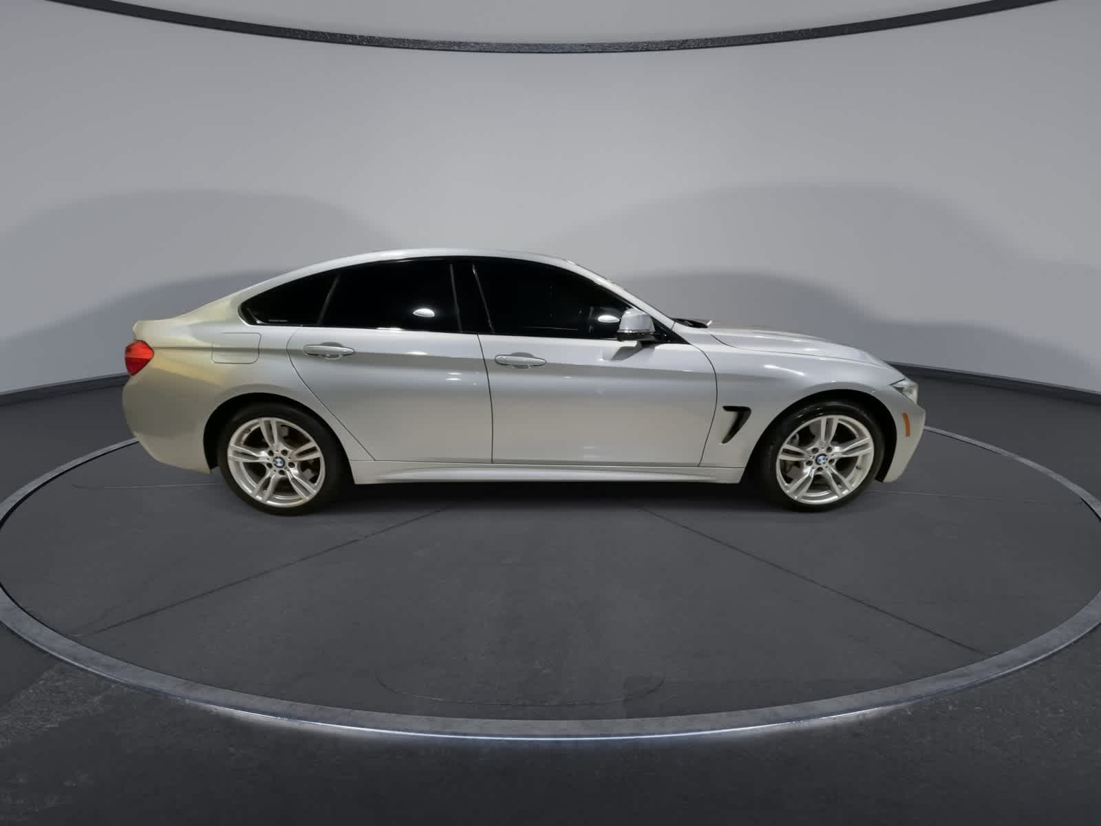 Thumbnail: 2016 BMW 4 Series - 13