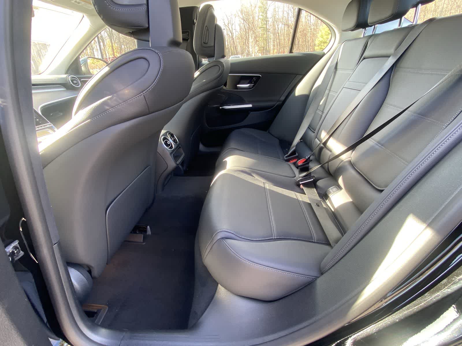 Thumbnail: 2025 Mercedes-Benz C-Class - 12