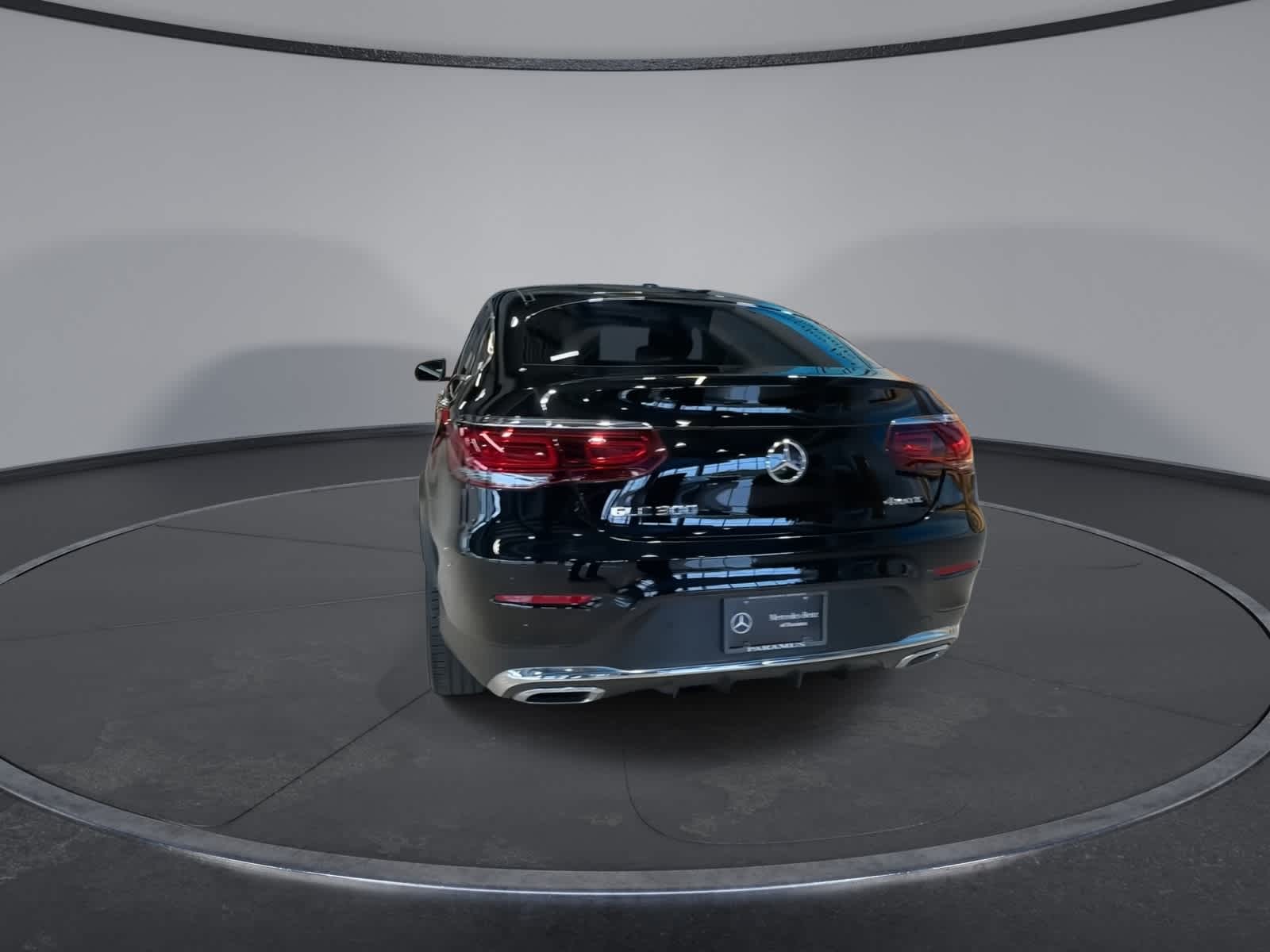 Thumbnail: 2023 Mercedes-Benz GLC - 9