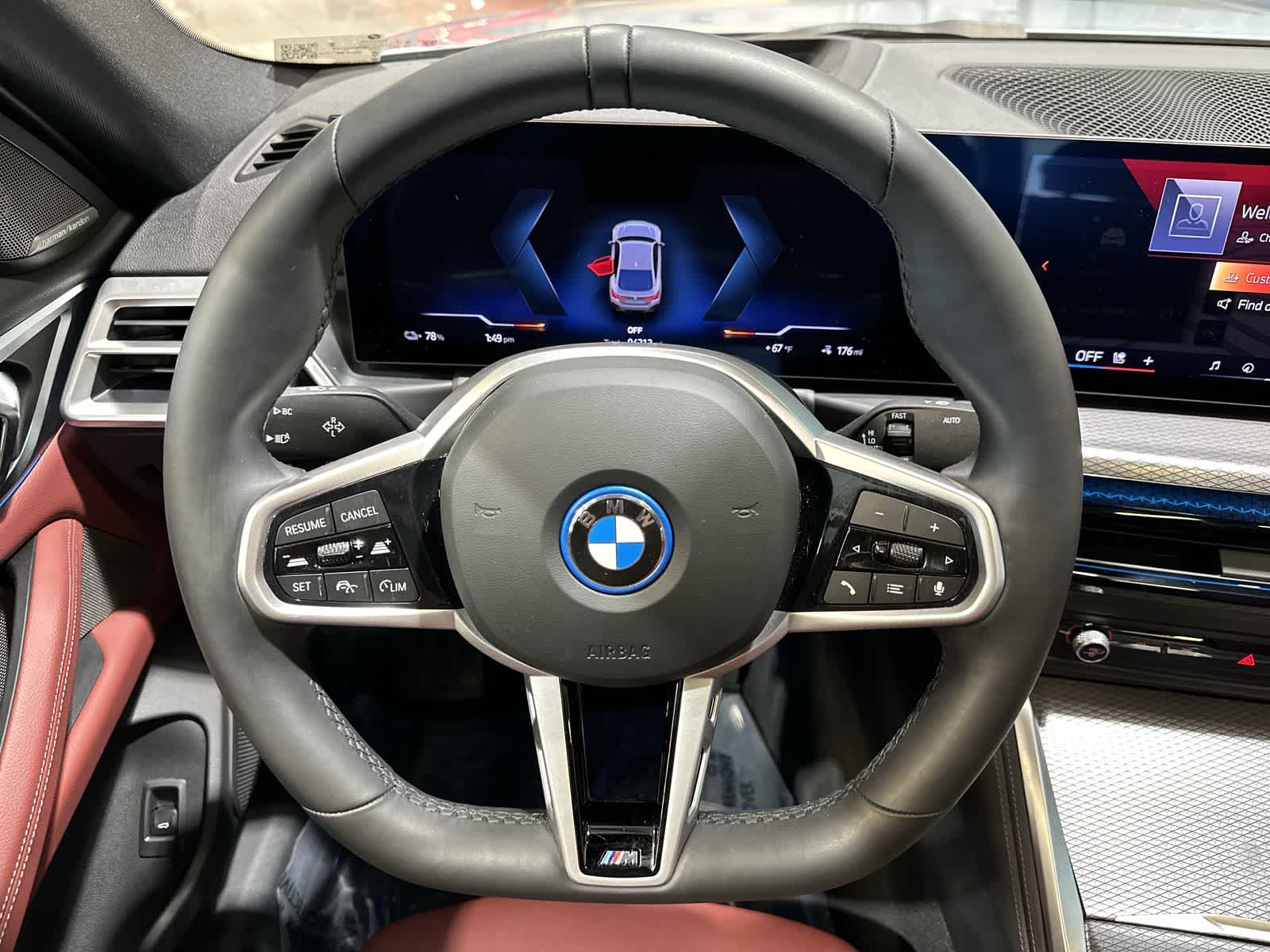 Thumbnail: 2025 BMW i4 - 27