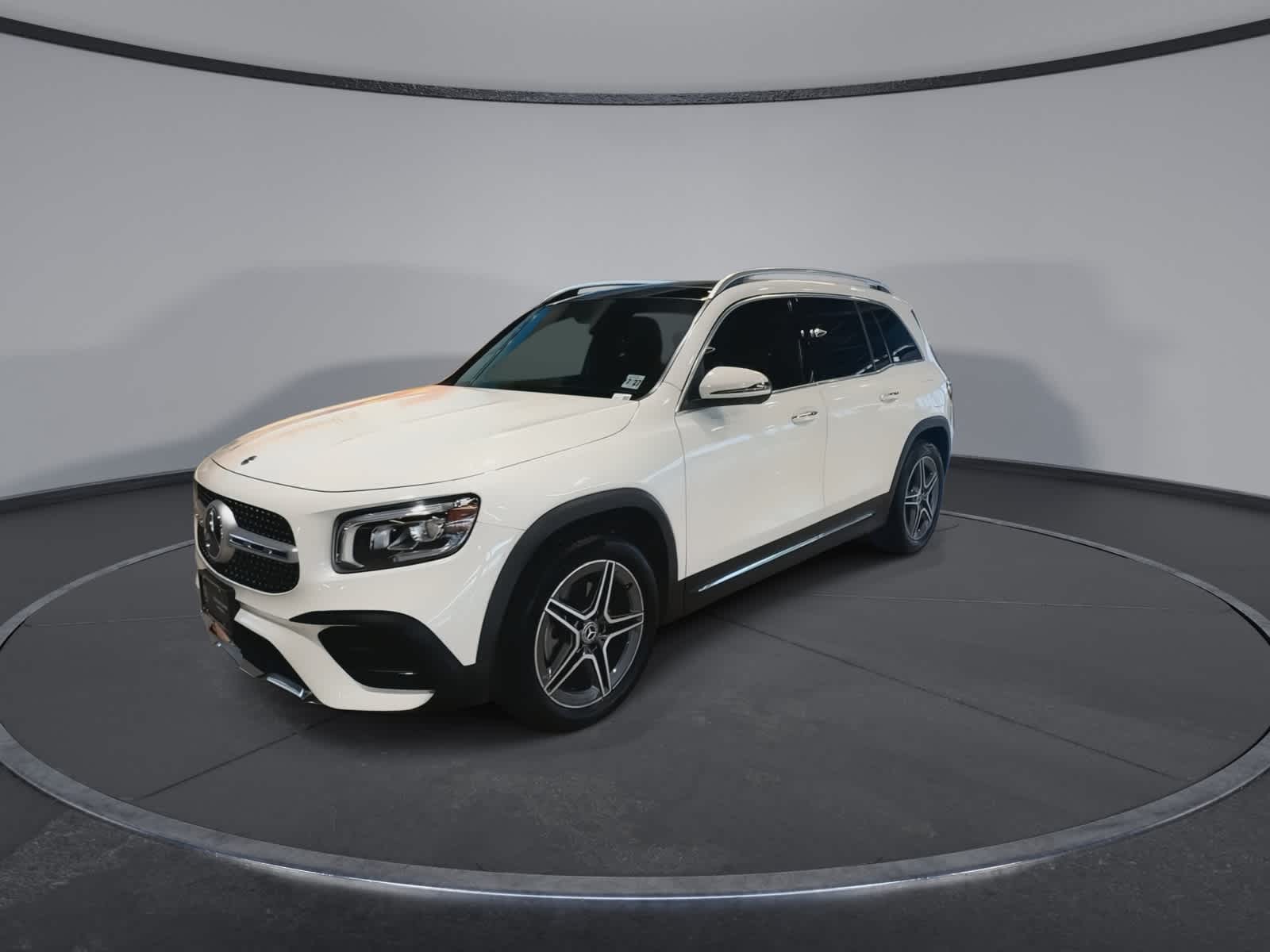 Thumbnail: 2022 Mercedes-Benz GLB - 5
