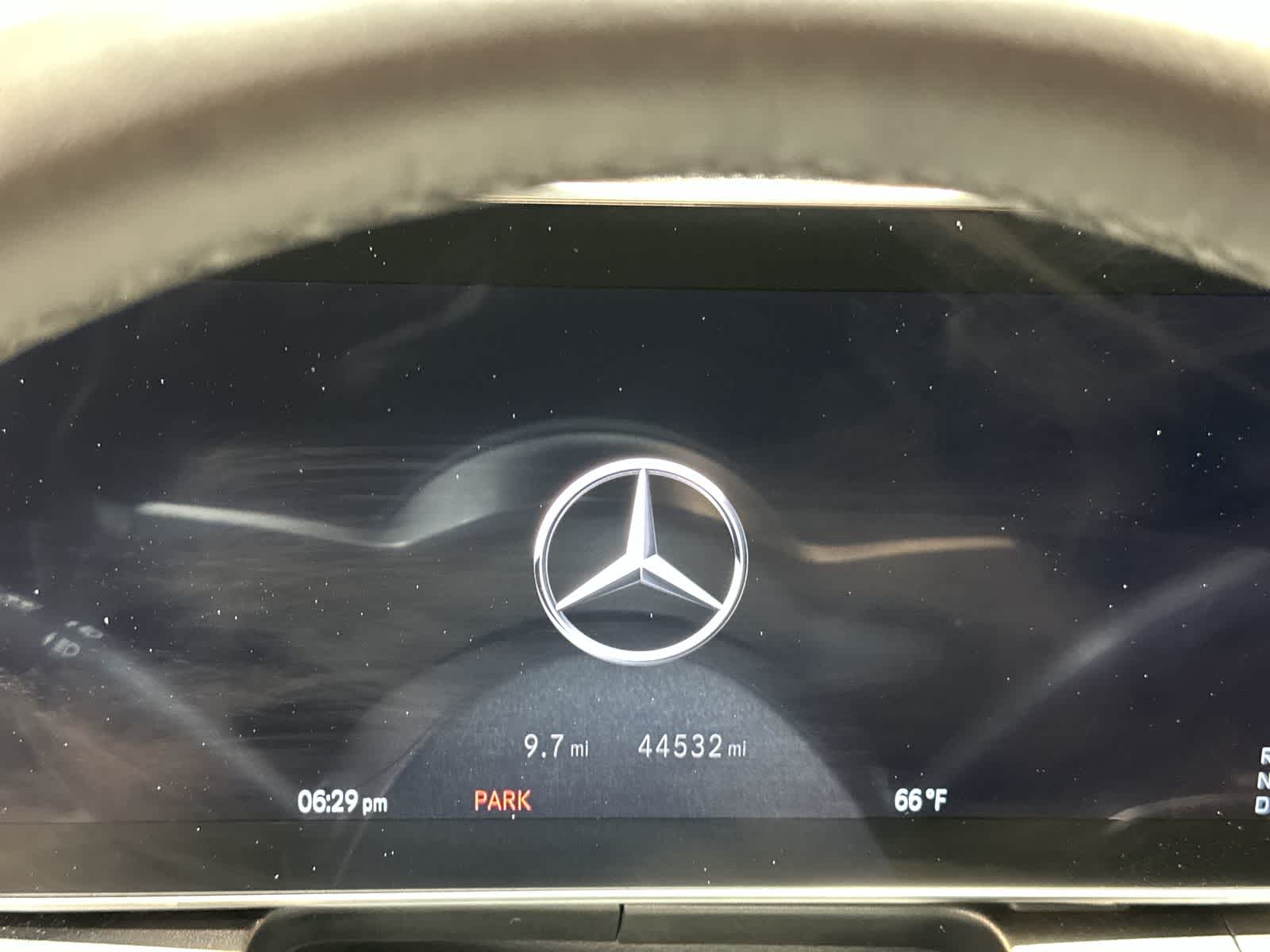 Thumbnail: 2023 Mercedes-Benz GLC - 30