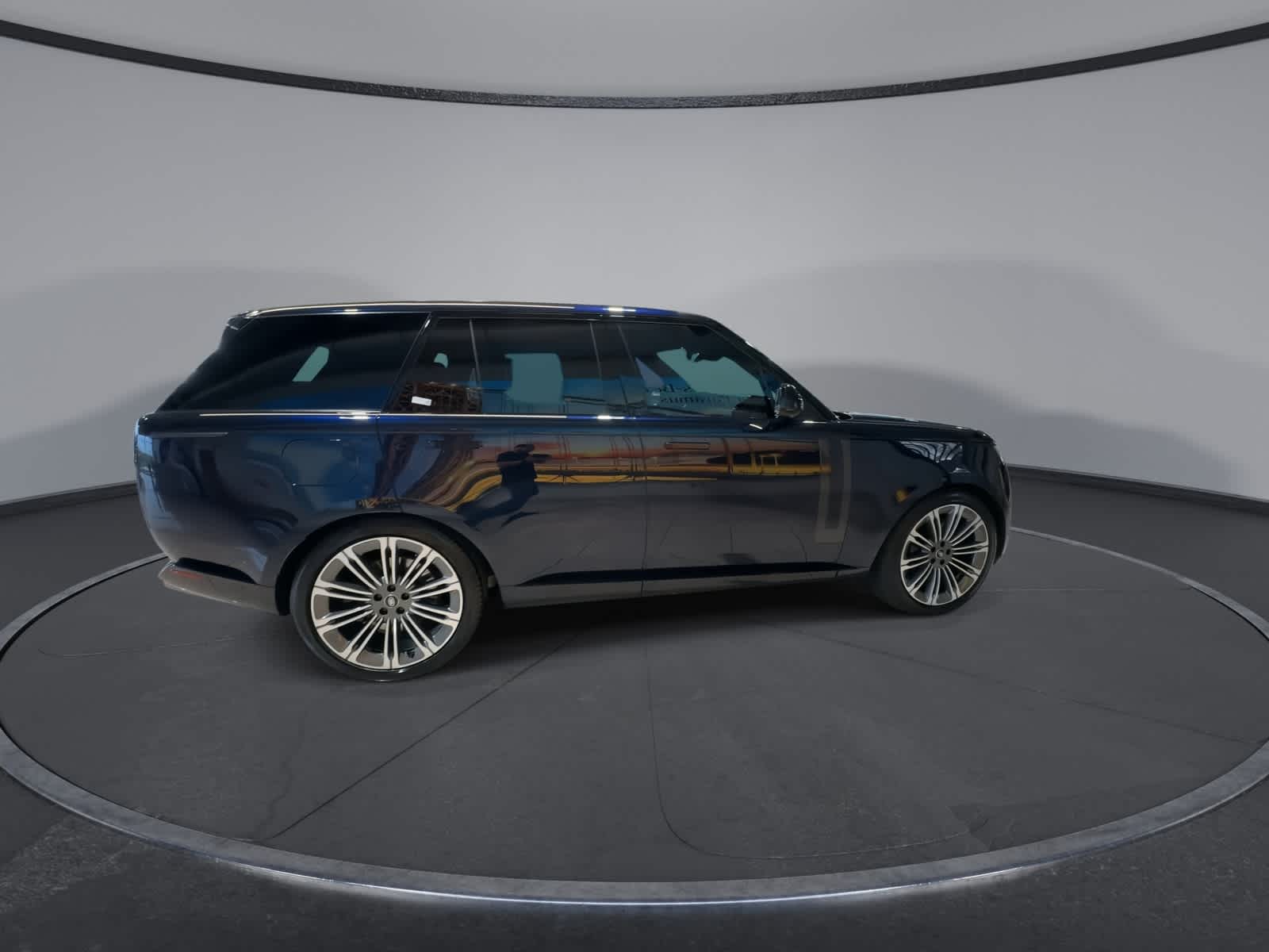 Thumbnail: 2024 Land Rover Range Rover - 11