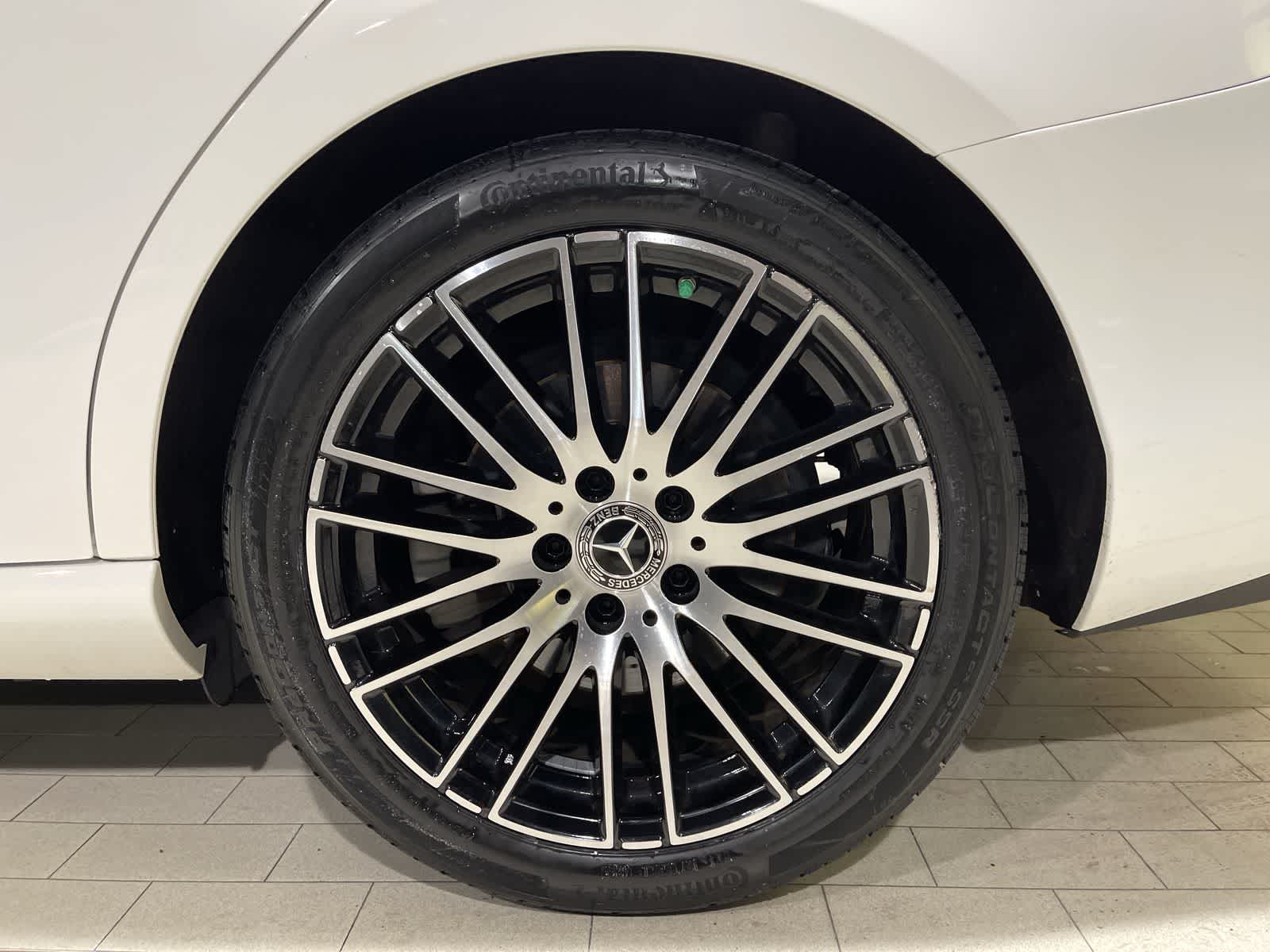 Thumbnail: 2023 Mercedes-Benz C-Class - 20