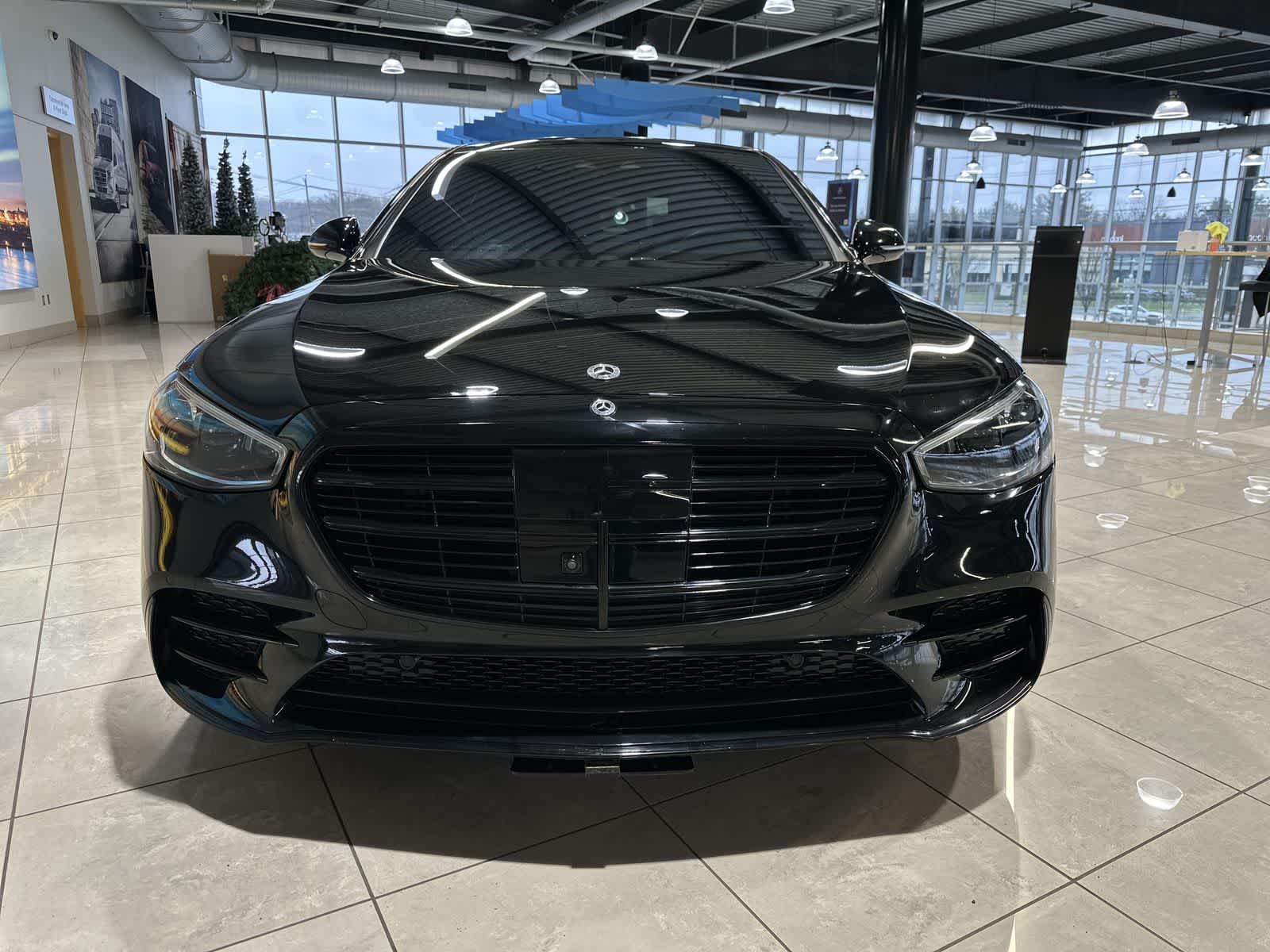 Thumbnail: 2023 Mercedes-Benz S-Class - 18