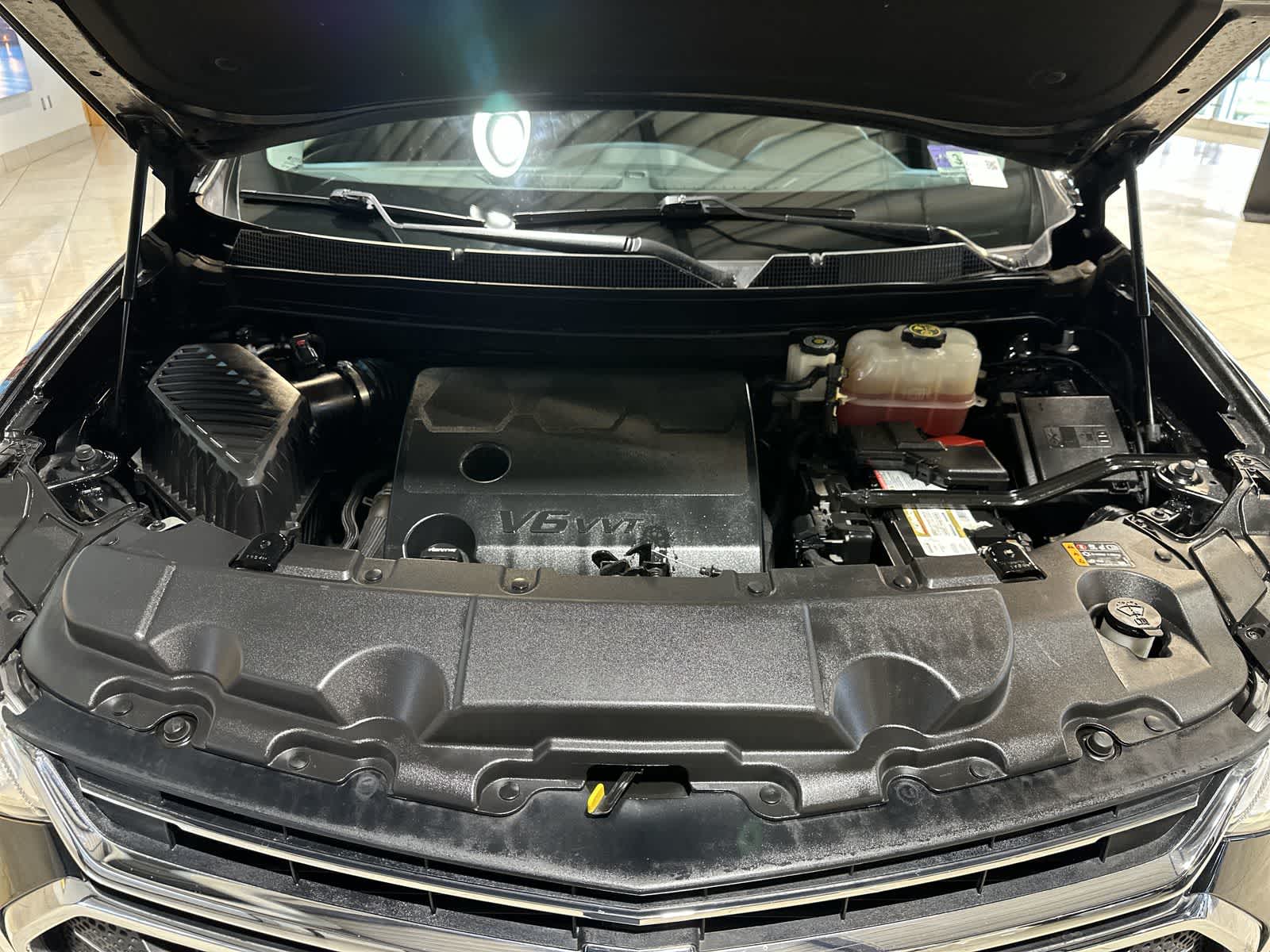 Thumbnail: 2019 Chevrolet Traverse - 21