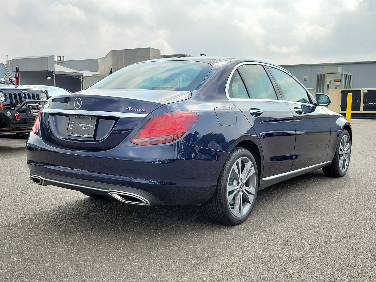 Thumbnail: 2021 Mercedes-Benz C-Class - 25