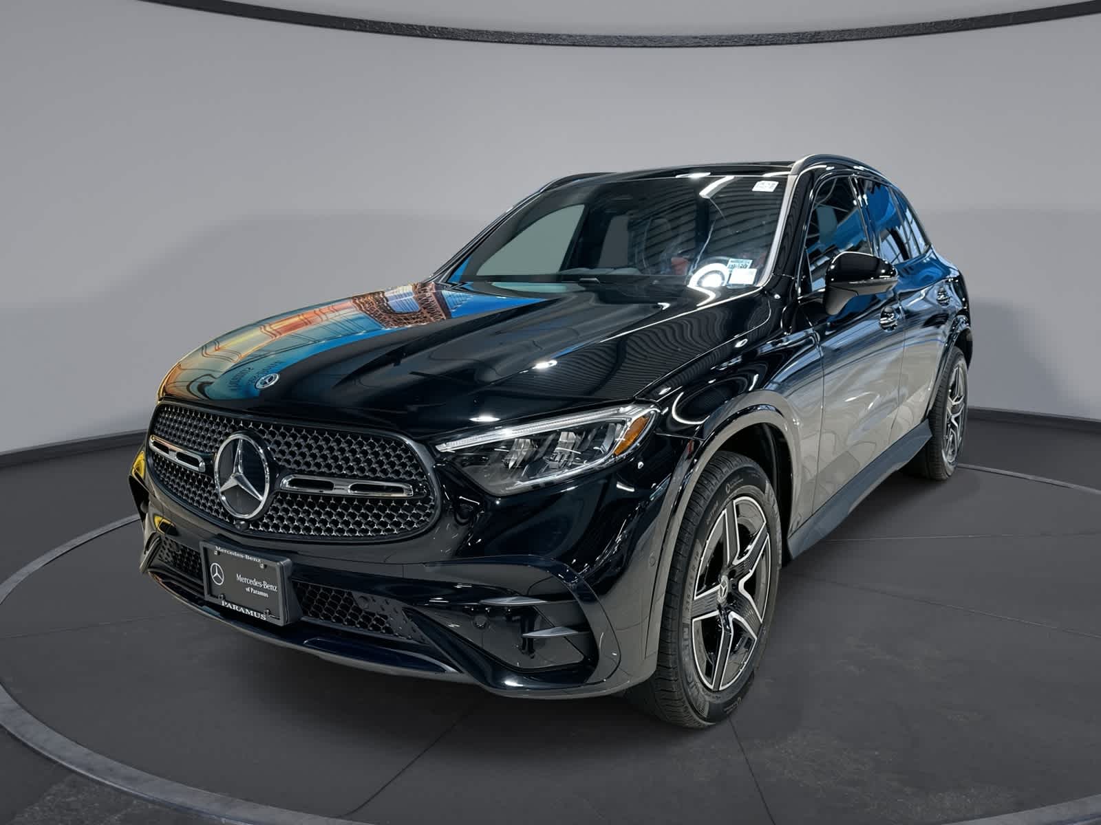 Thumbnail: 2025 Mercedes-Benz GLC - 1