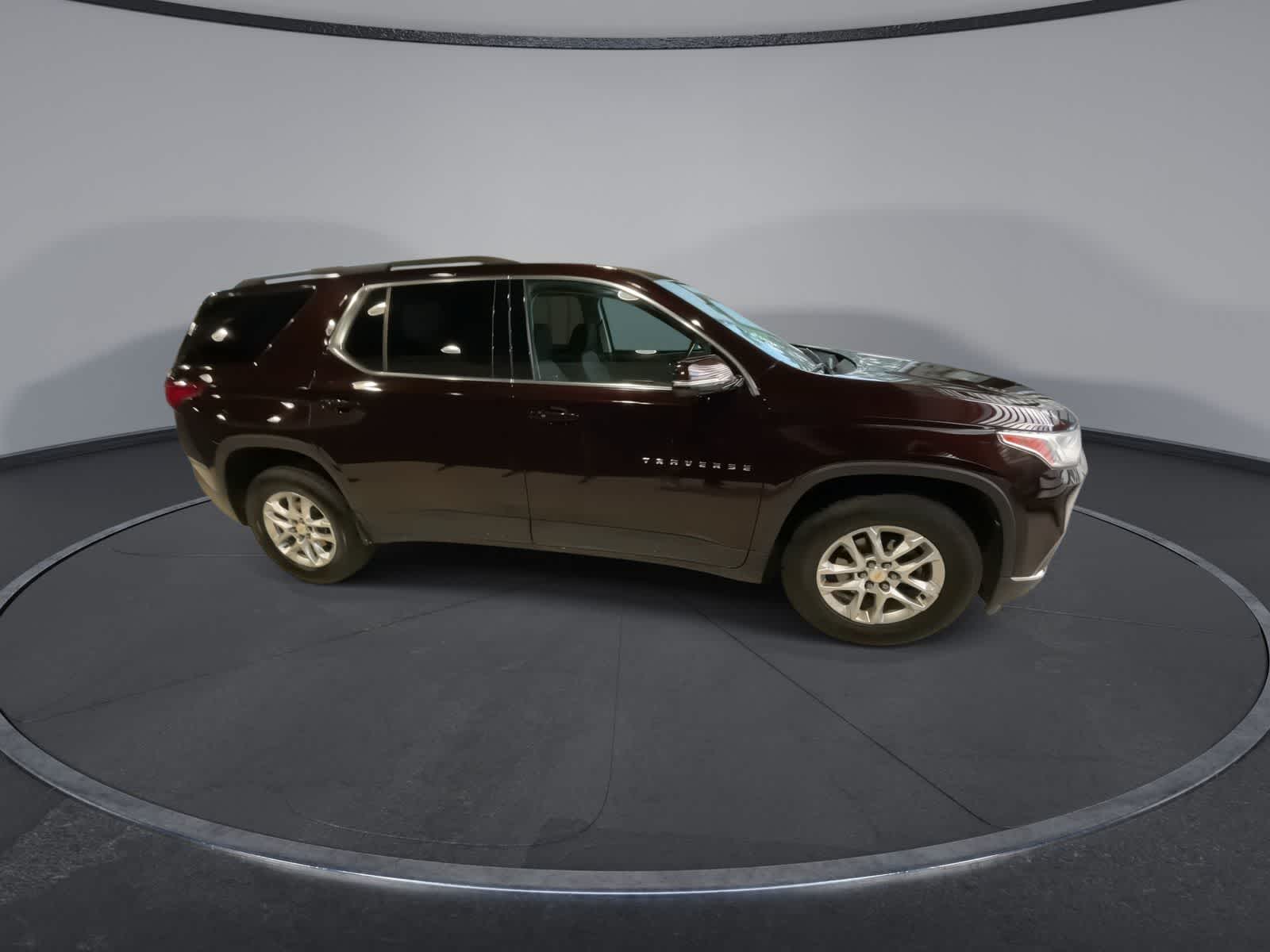 2020 Chevrolet Traverse LT 2